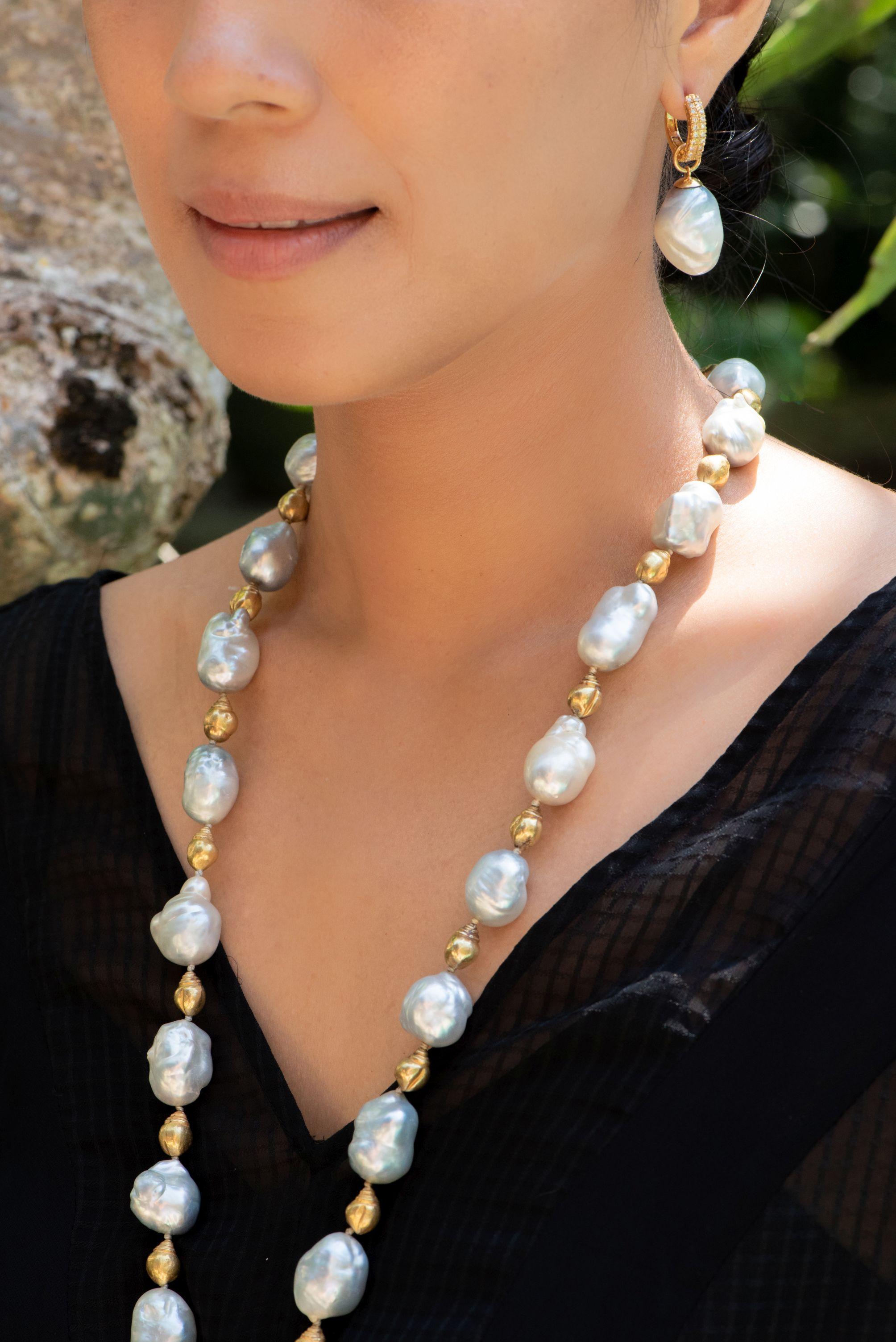 14 Century Gold Beads Oversized Blueish Baroque South Sea Pearls Beaded Necklace In Good Condition For Sale In Singapore, SG