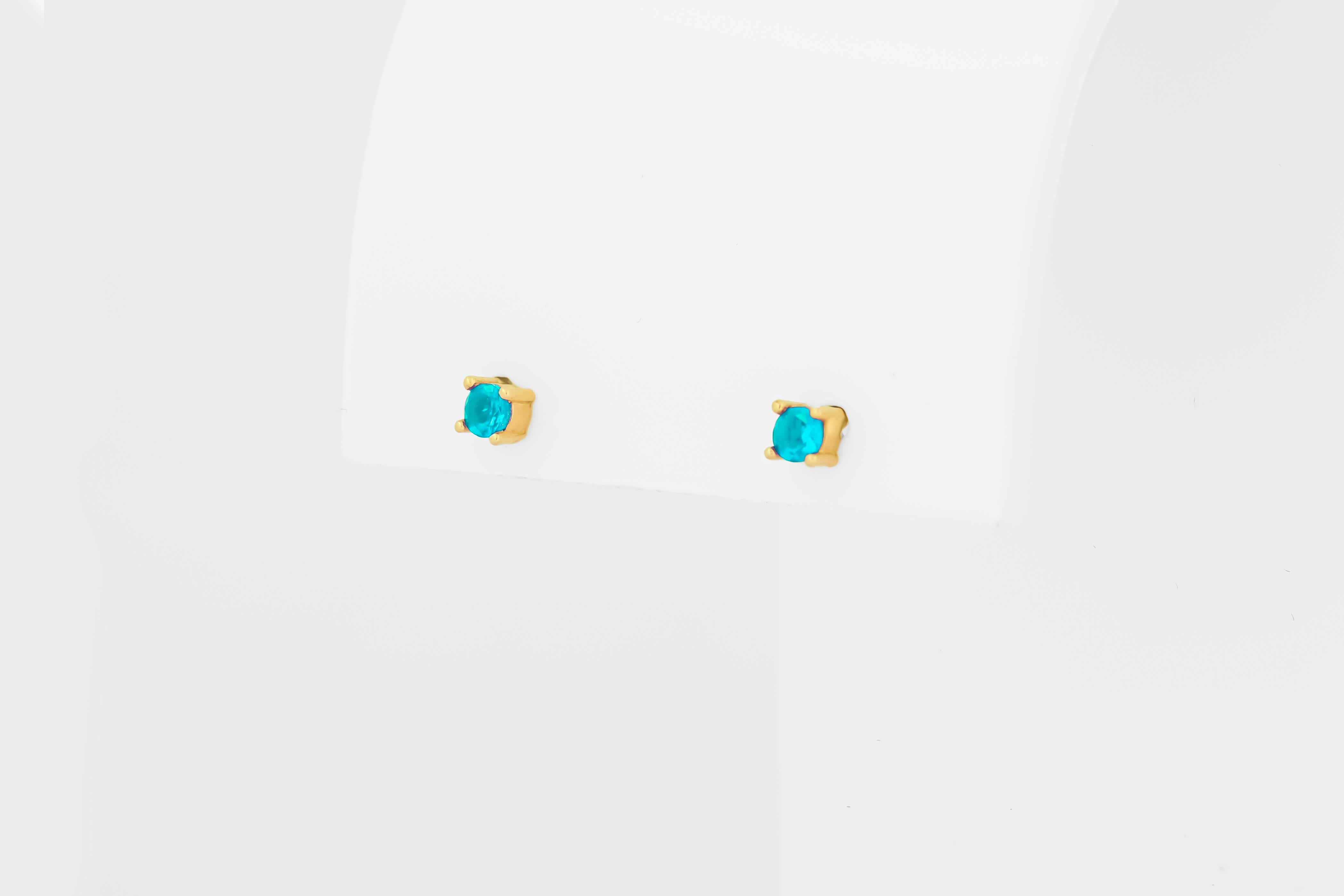 14 ct Gold Lab Paraiba Stud Earrings.  For Sale 1