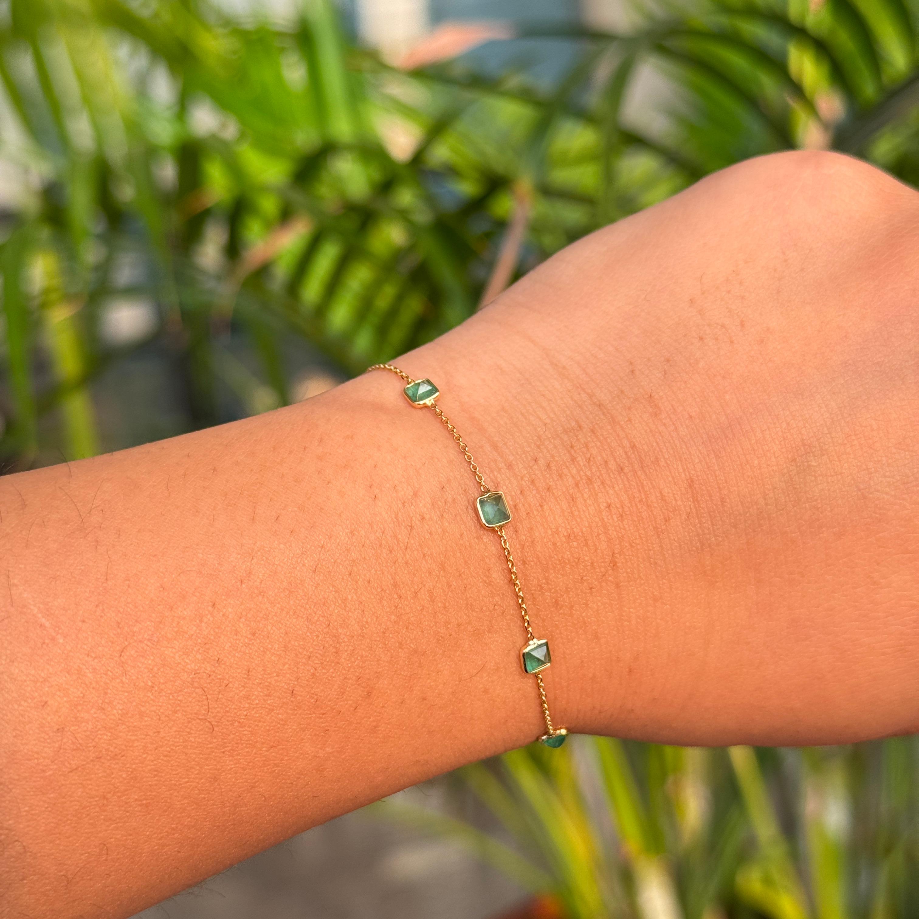 Pulsera de esmeralda cuadrada natural de 1,4 qt en oro amarillo de 18 quilates para regalo de Navidad en venta 4
