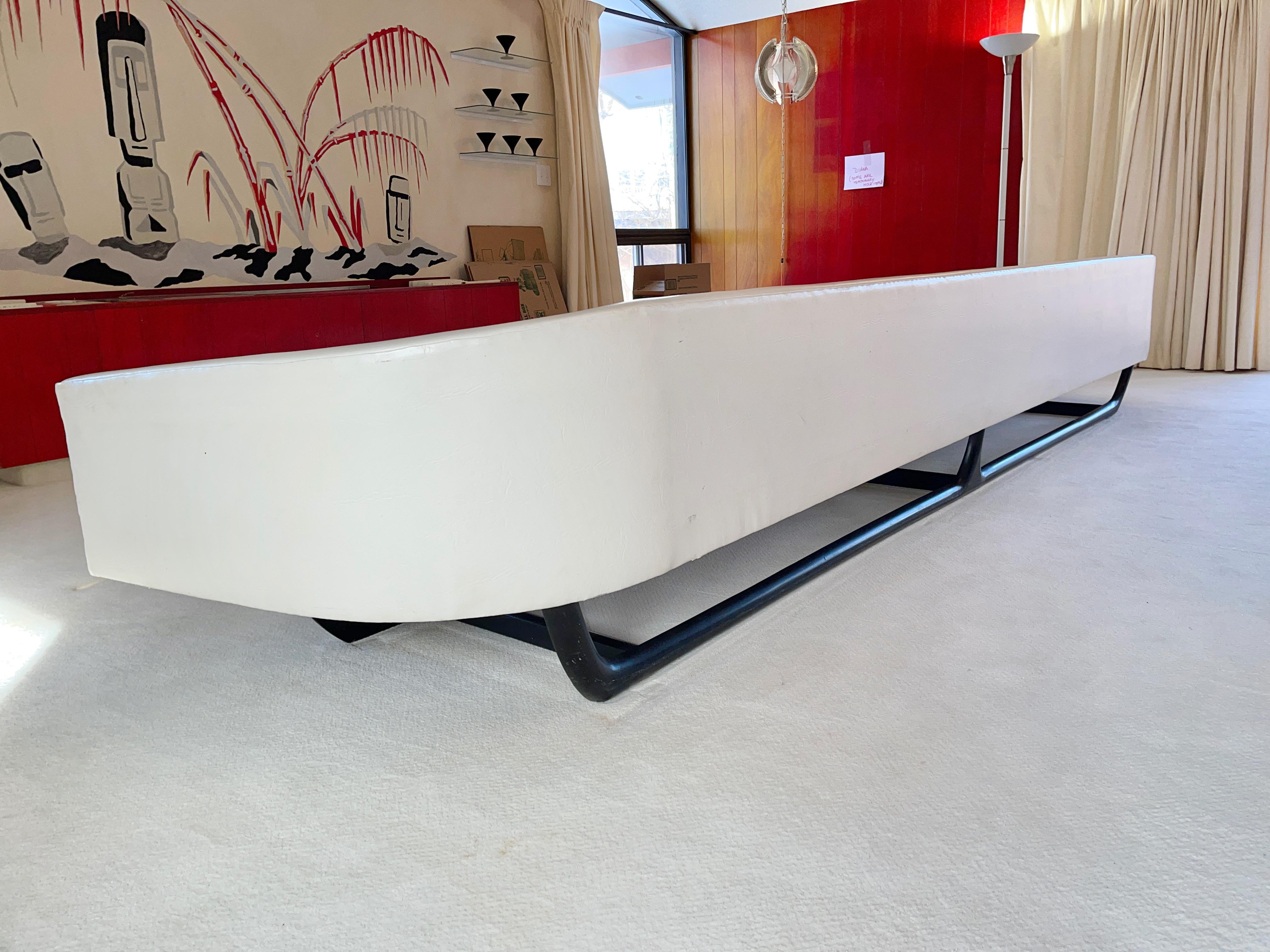 14 Fuß langes Adrian Pearsall 2834-S Sofa für Craft Associates im Angebot 2