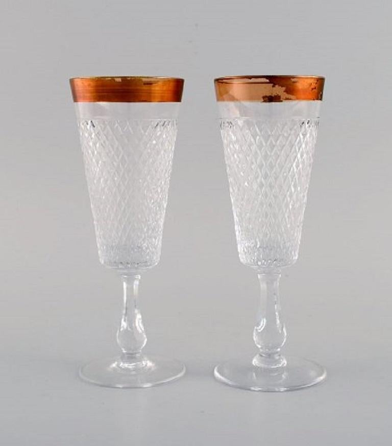 Mid-20th Century 14 Glasses in Mouth-Blown Crystal Glass with Gold Edge, France, 1930s For Sale