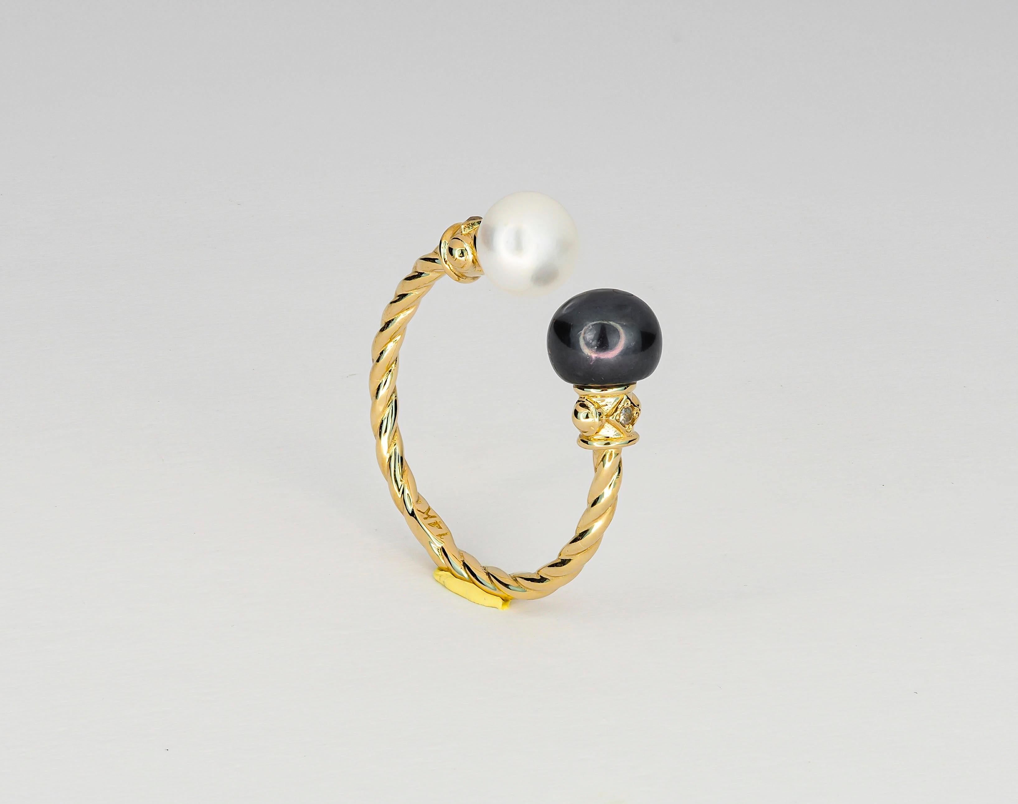 For Sale:  14 Gold Open Ended Ring with 2 Pearls Black and White and Diamonds 2