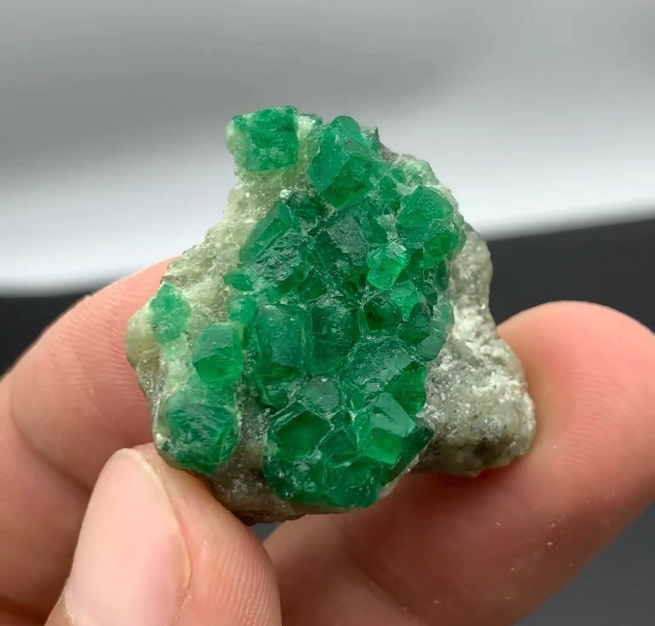 Adam Style 14 Grams Green Robust Cluster Of Emerald Crystals On Calcite From Pakistan For Sale