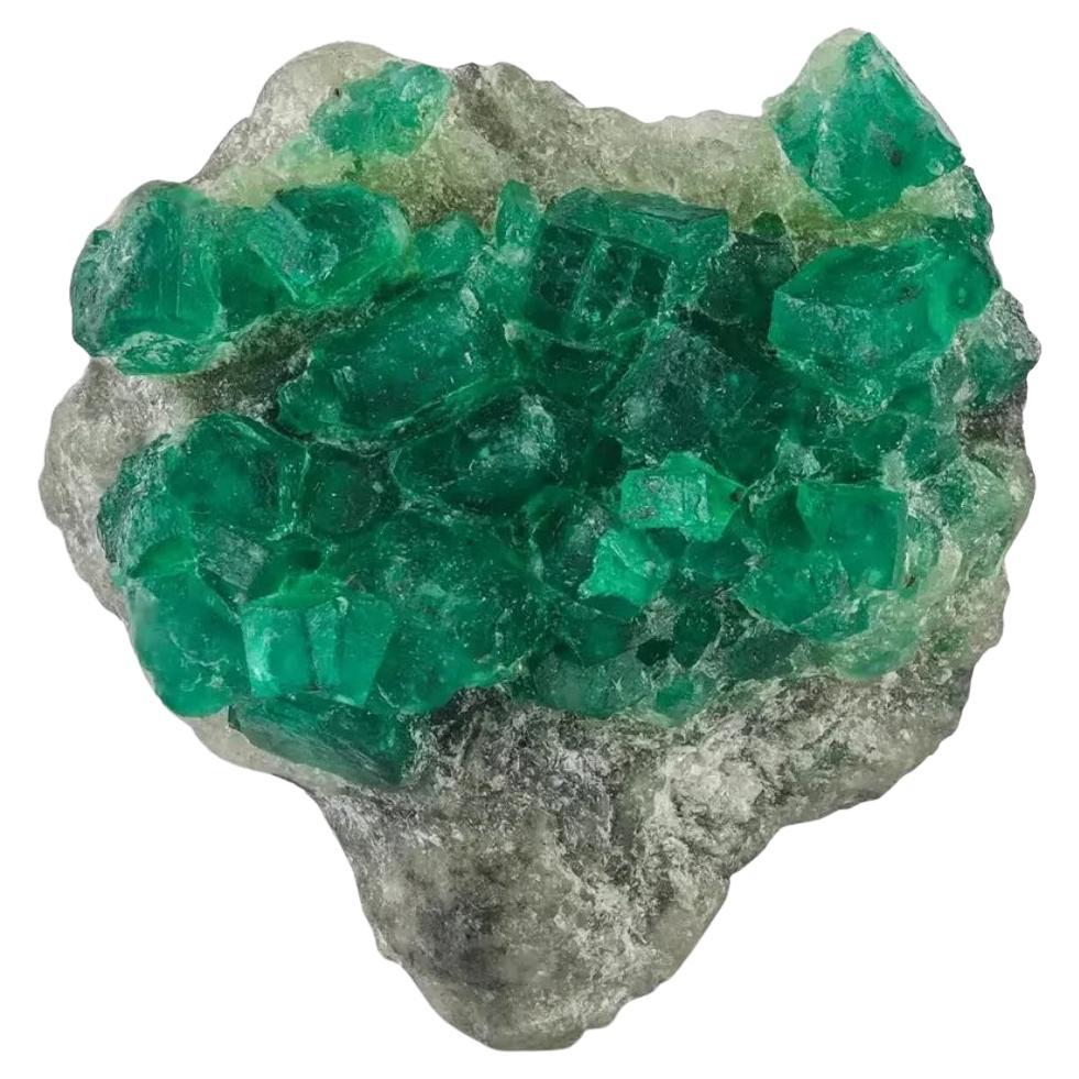 Poudrier vert 14 grammes d'émeraudes sur calcite du Pakistan