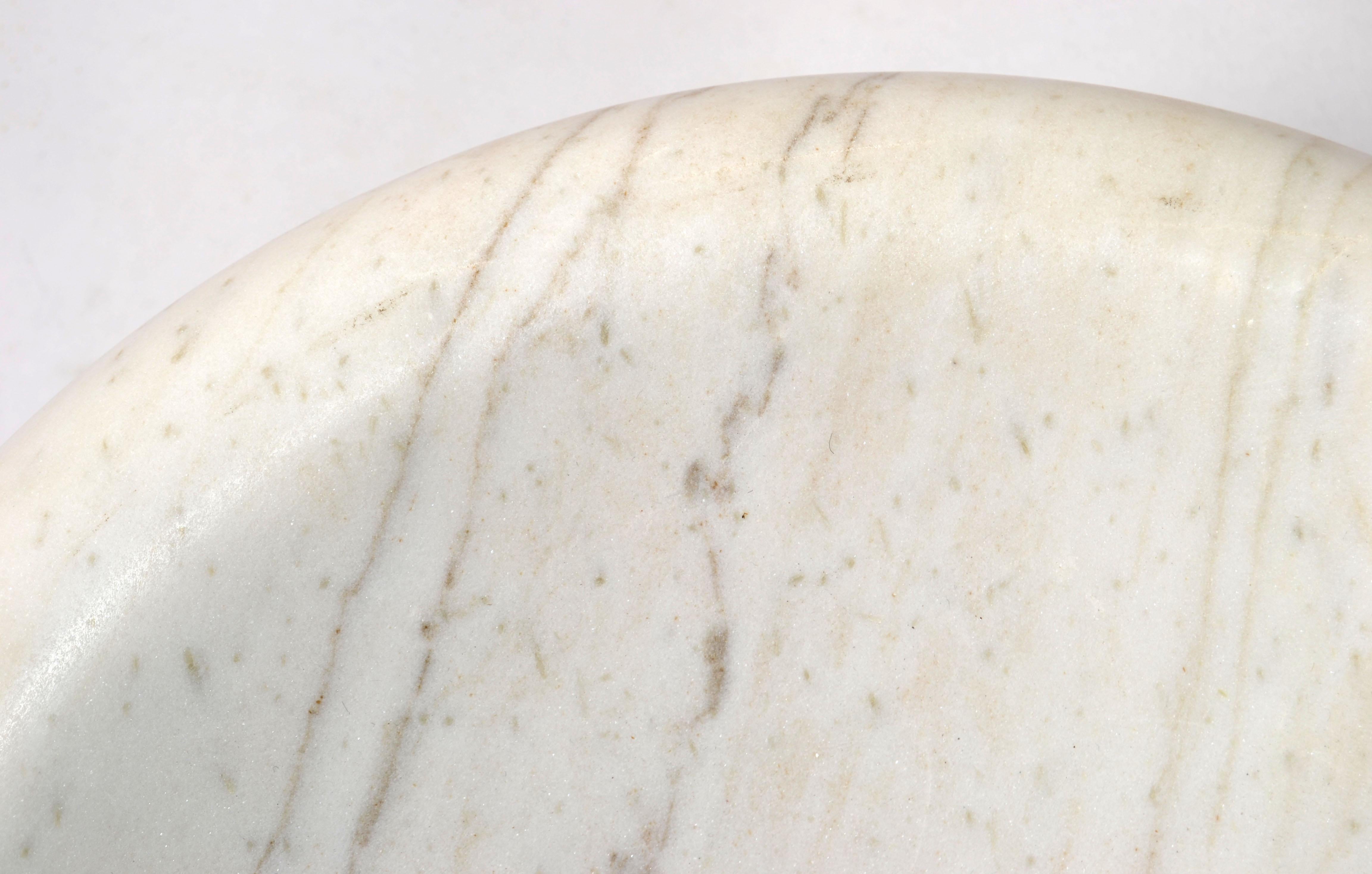 14 pollici Mid-Century Modern Round White Carrara Marble Bowl Centerpiece Italia in vendita 3