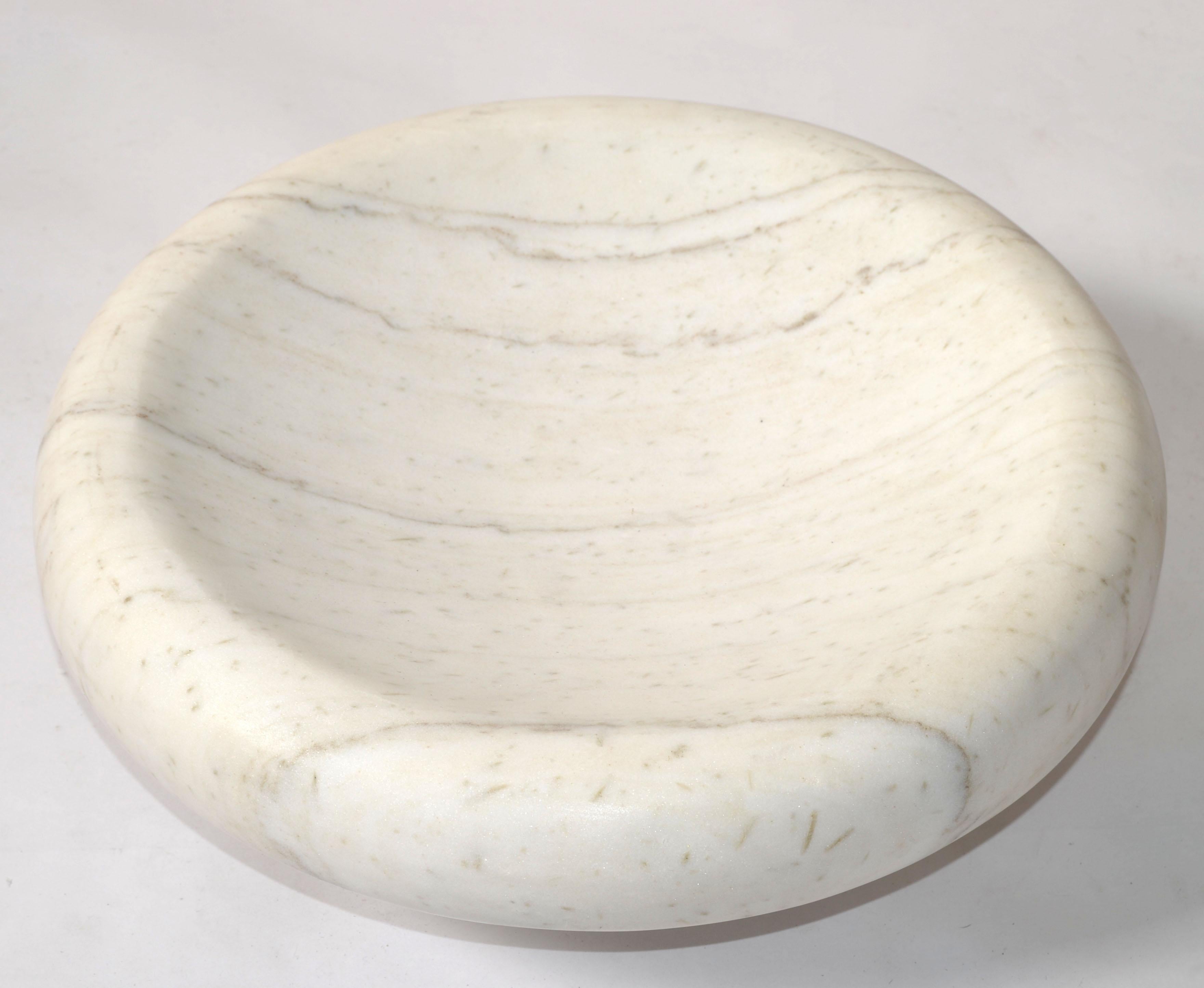 14 pollici Mid-Century Modern Round White Carrara Marble Bowl Centerpiece Italia in vendita 8