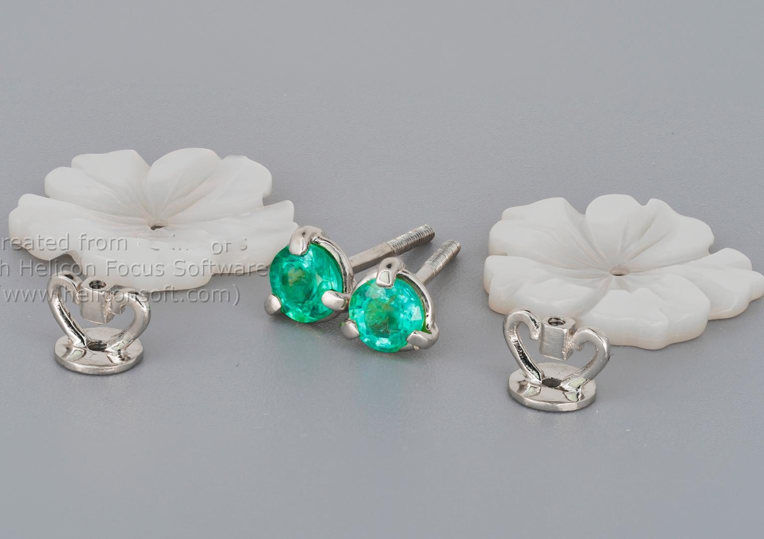 14 K Gold Earrings with Genuine Emeralds, Emerald Stud Earrrings For Sale 1