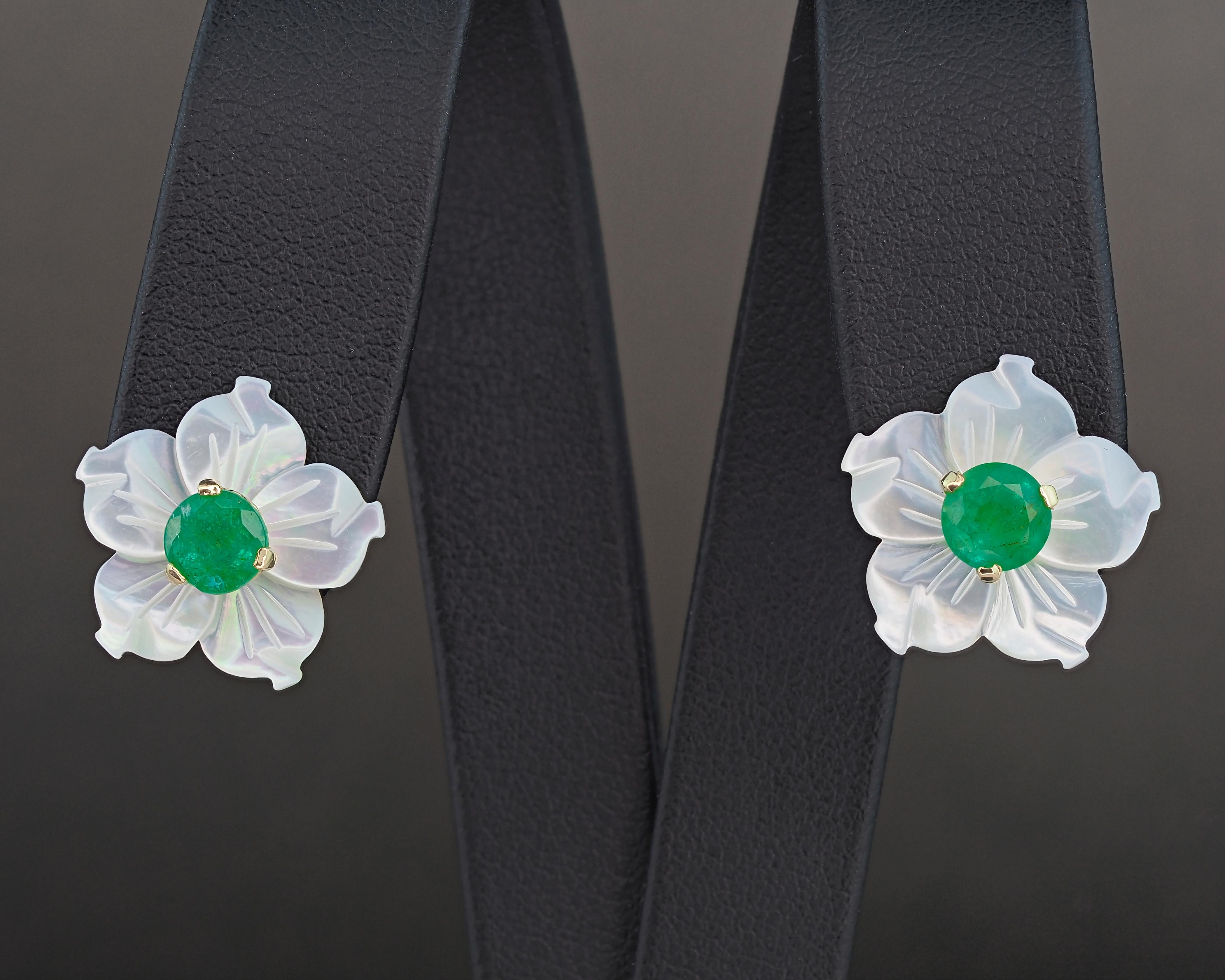 14 K Gold Earrings with Genuine Emeralds, Emerald Stud Earrrings For Sale 2