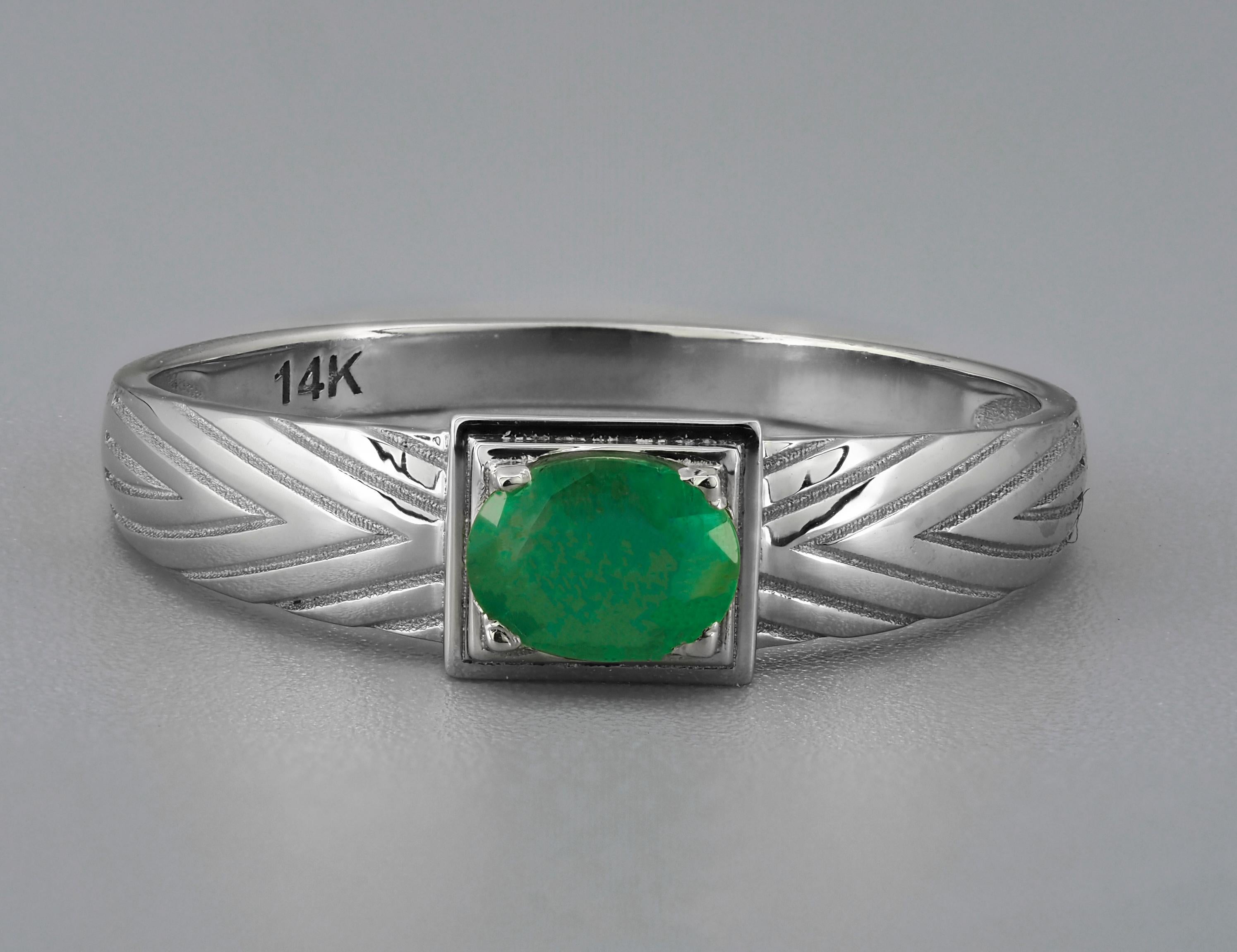 For Sale:  14 K Gold Mens Ring with Emerald 4
