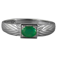 14 K Gold Mens Ring with Emerald