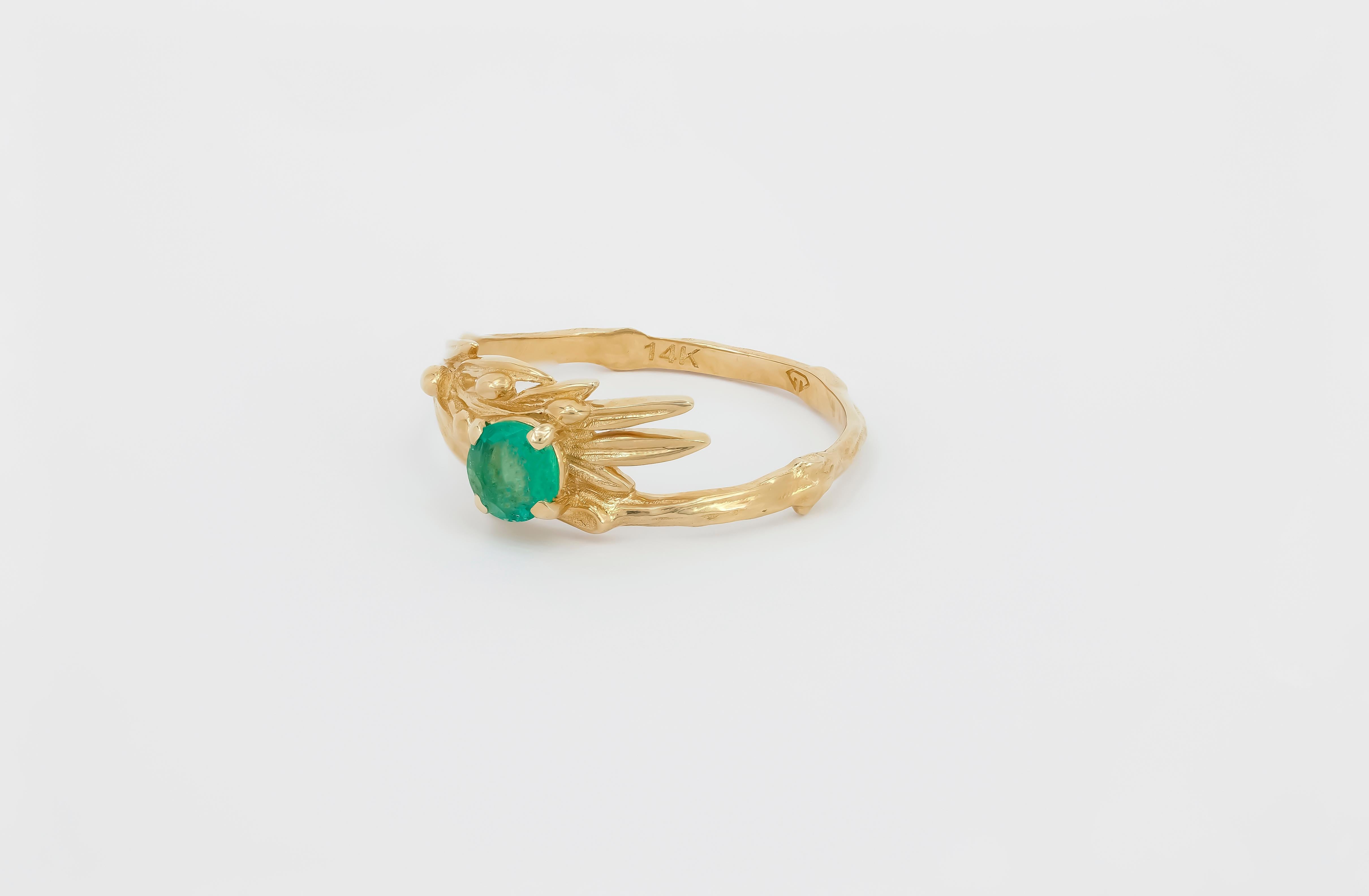 Round Cut 14 K Gold Olive Ring with Round Emerald