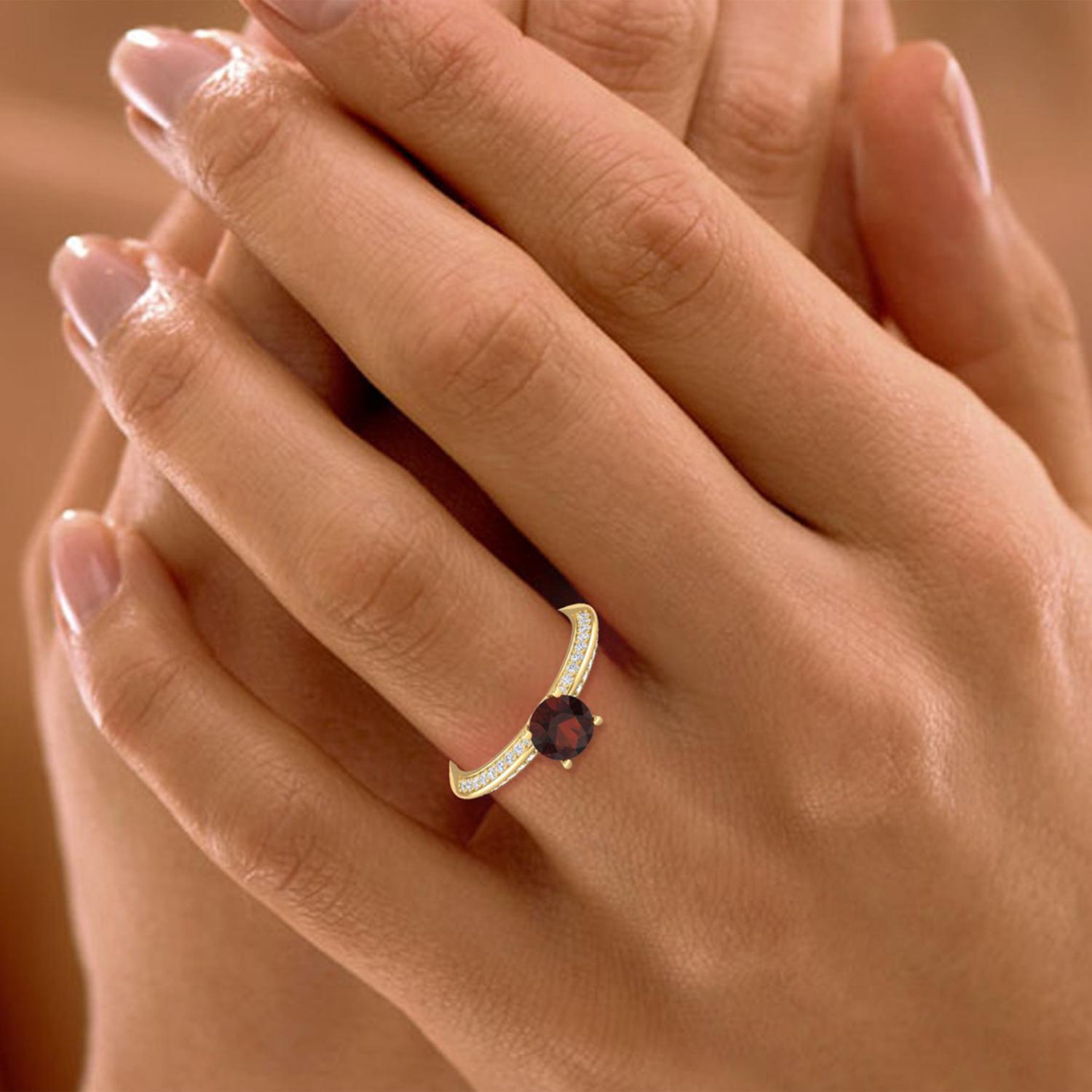 Women's 14 K Gold Orange Garnet Ring / Diamond Solitaire Ring / Engagement Ring for Her For Sale