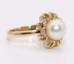 14 K Gold Pearl Diamond Ring