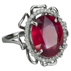 14 K Gold Ring with Large Ruby and Diamonds Flower Gold Ring