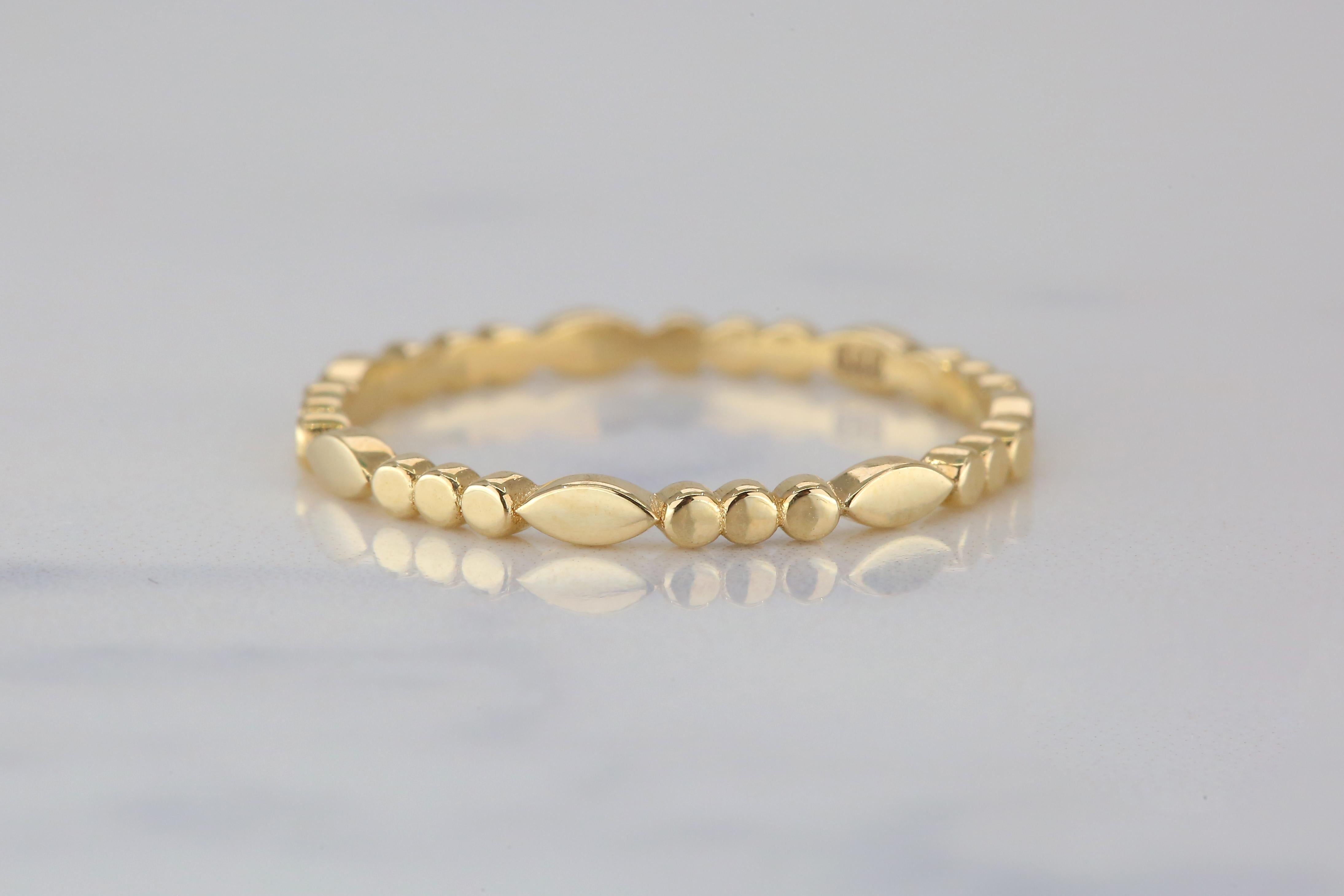 For Sale:  14 K Solid Gold Round Dot Ring Chain Link Ring, Modern Minimal Band Ring 6