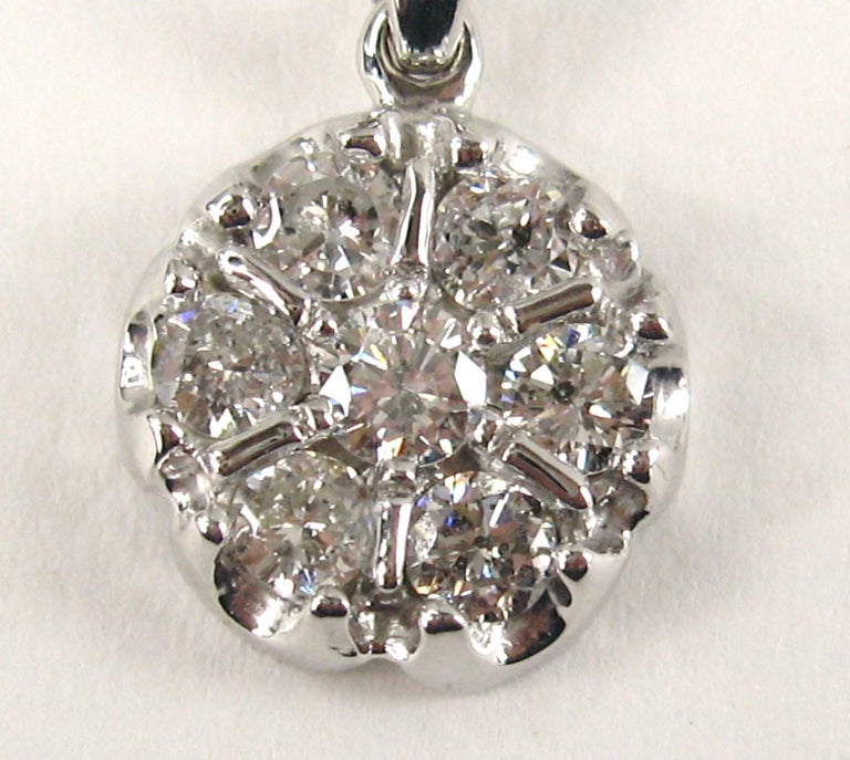 14 Karat White Gold Diamond Snowflake Pendant Necklace In Excellent Condition For Sale In Wallkill, NY