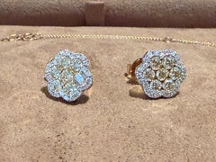 14 K Yelllow and White Gold yellow white Diamond Flower earstuds