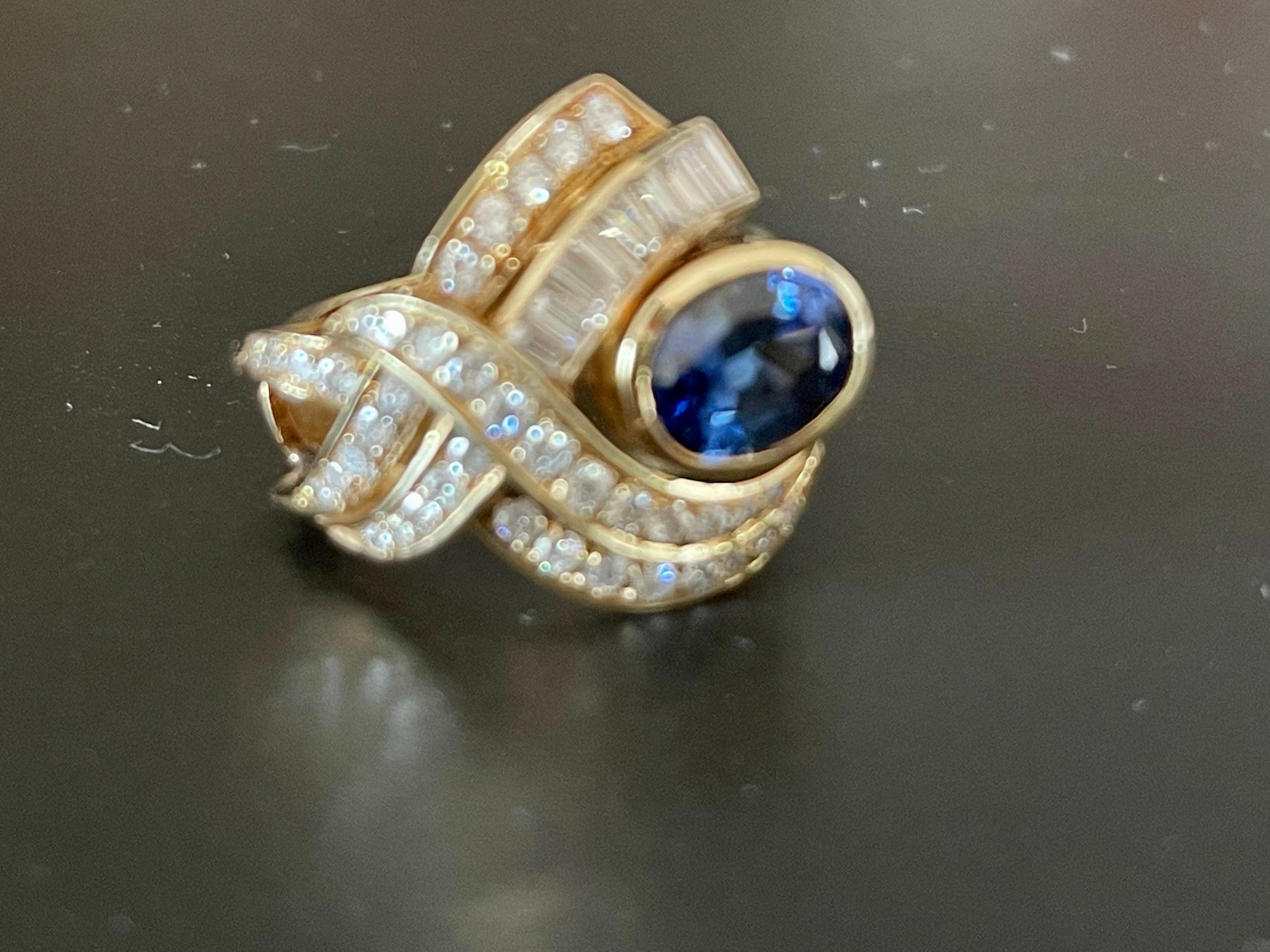 14 K Yellow Gold 1980s Cocktail Ring Sapphire Diamonds For Sale 4