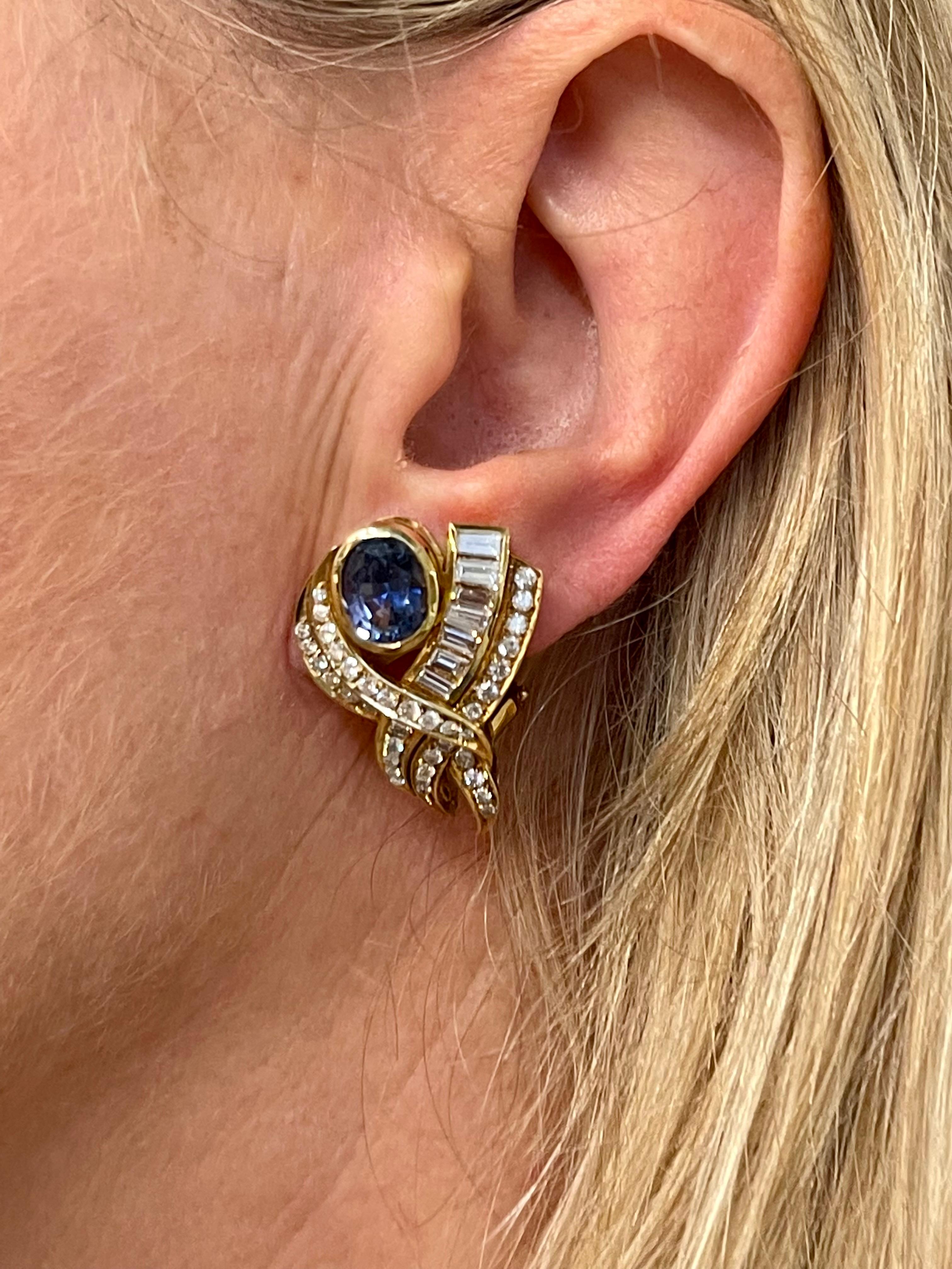 14 K Yellow Gold 1980s Ear Clips Sapphire Diamonds For Sale 8