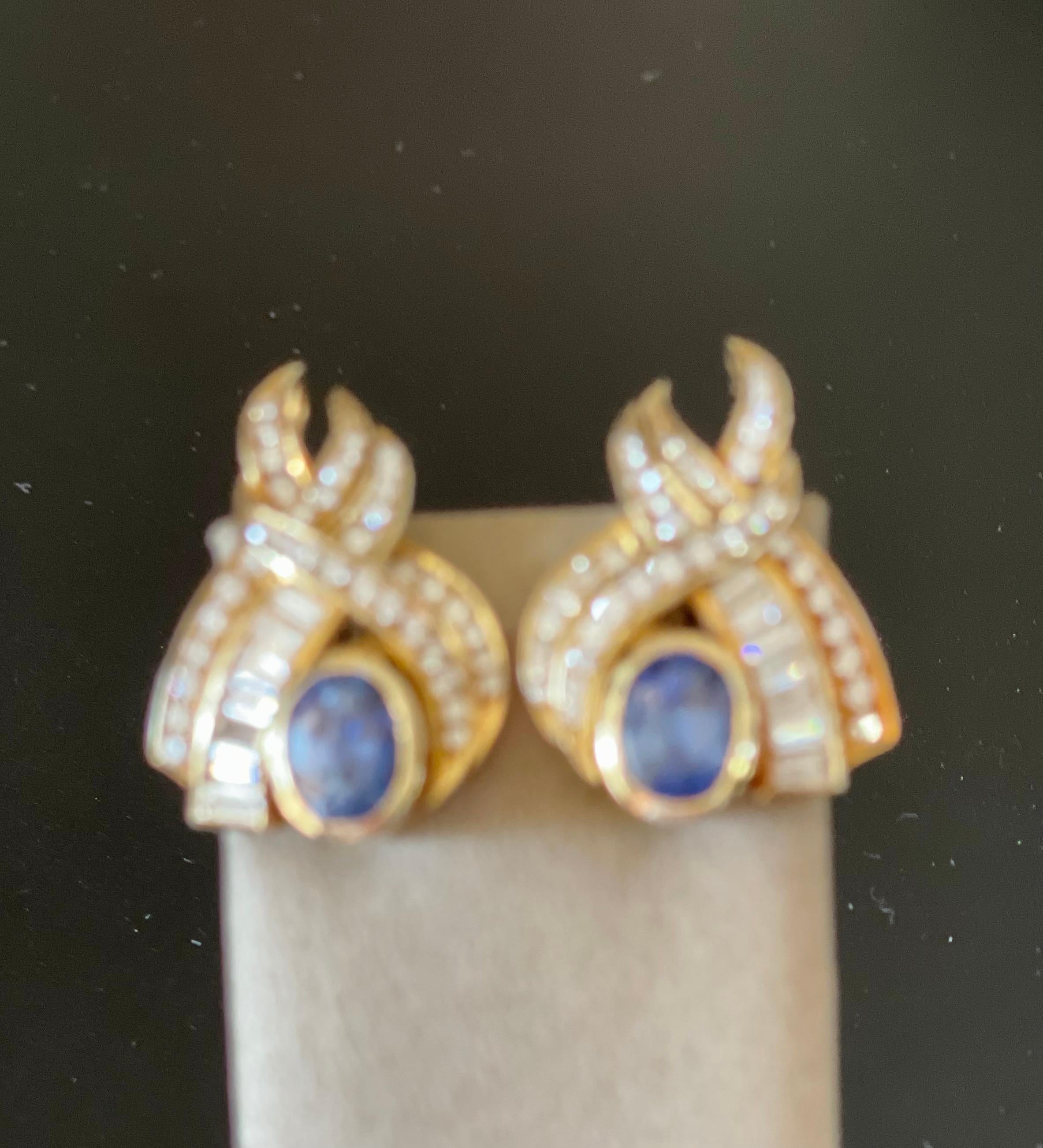 Women's 14 K Yellow Gold 1980s Ear Clips Sapphire Diamonds For Sale