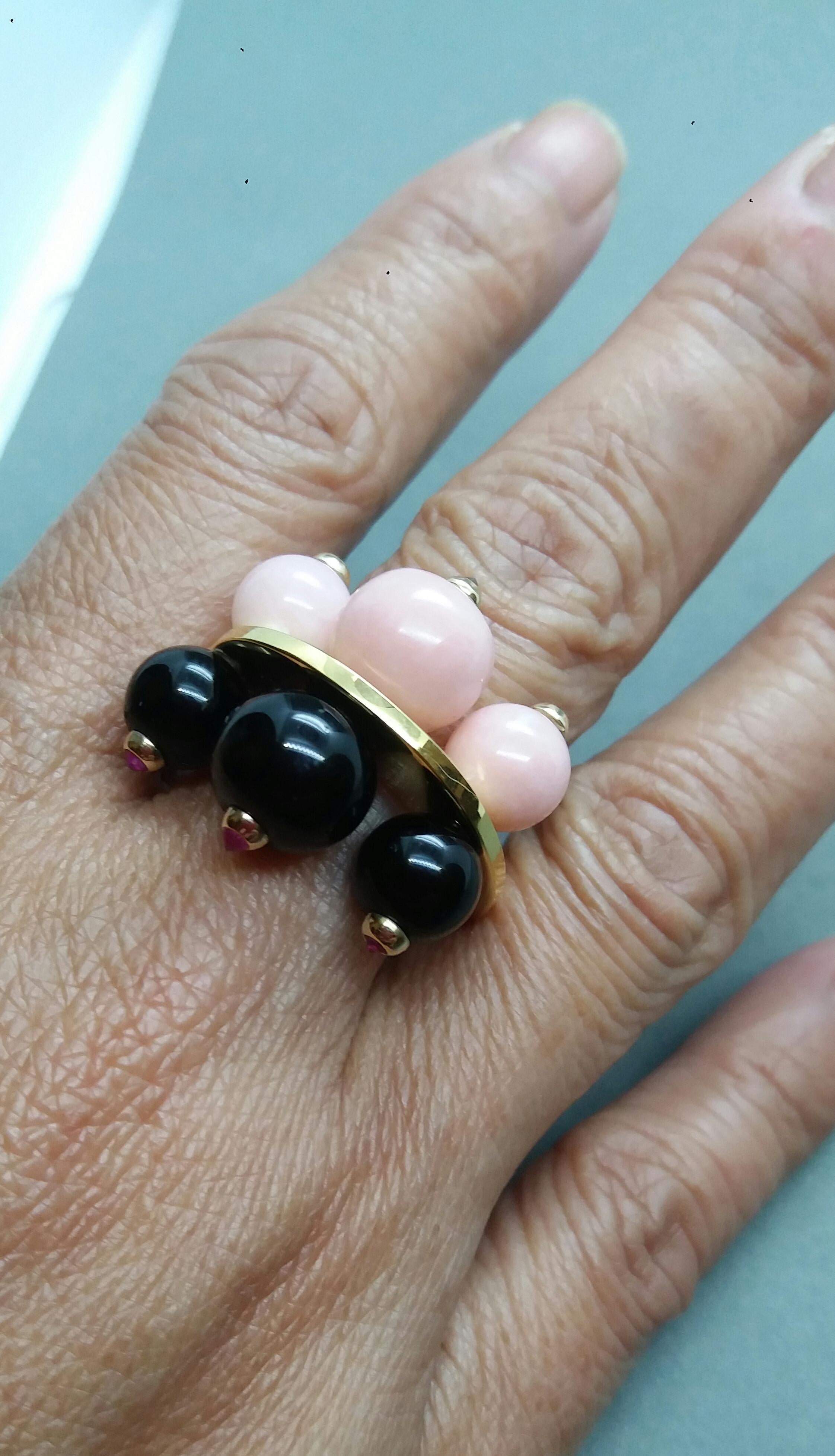 14 Karat Gold Black Onyx and Pink Opal Round Beads Rubies Black Diamonds Ring For Sale 6