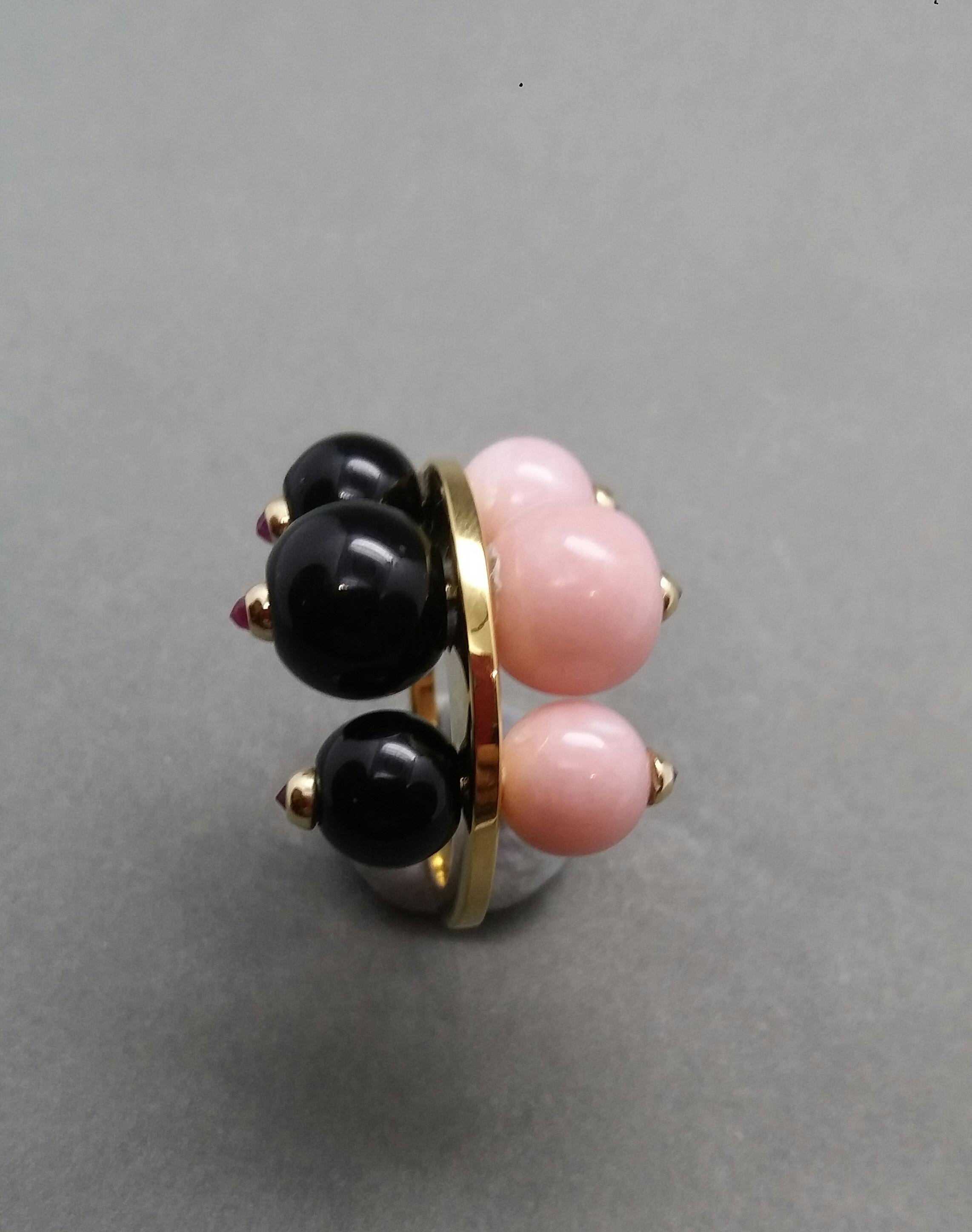 14 Karat Gold Black Onyx and Pink Opal Round Beads Rubies Black Diamonds Ring For Sale 2