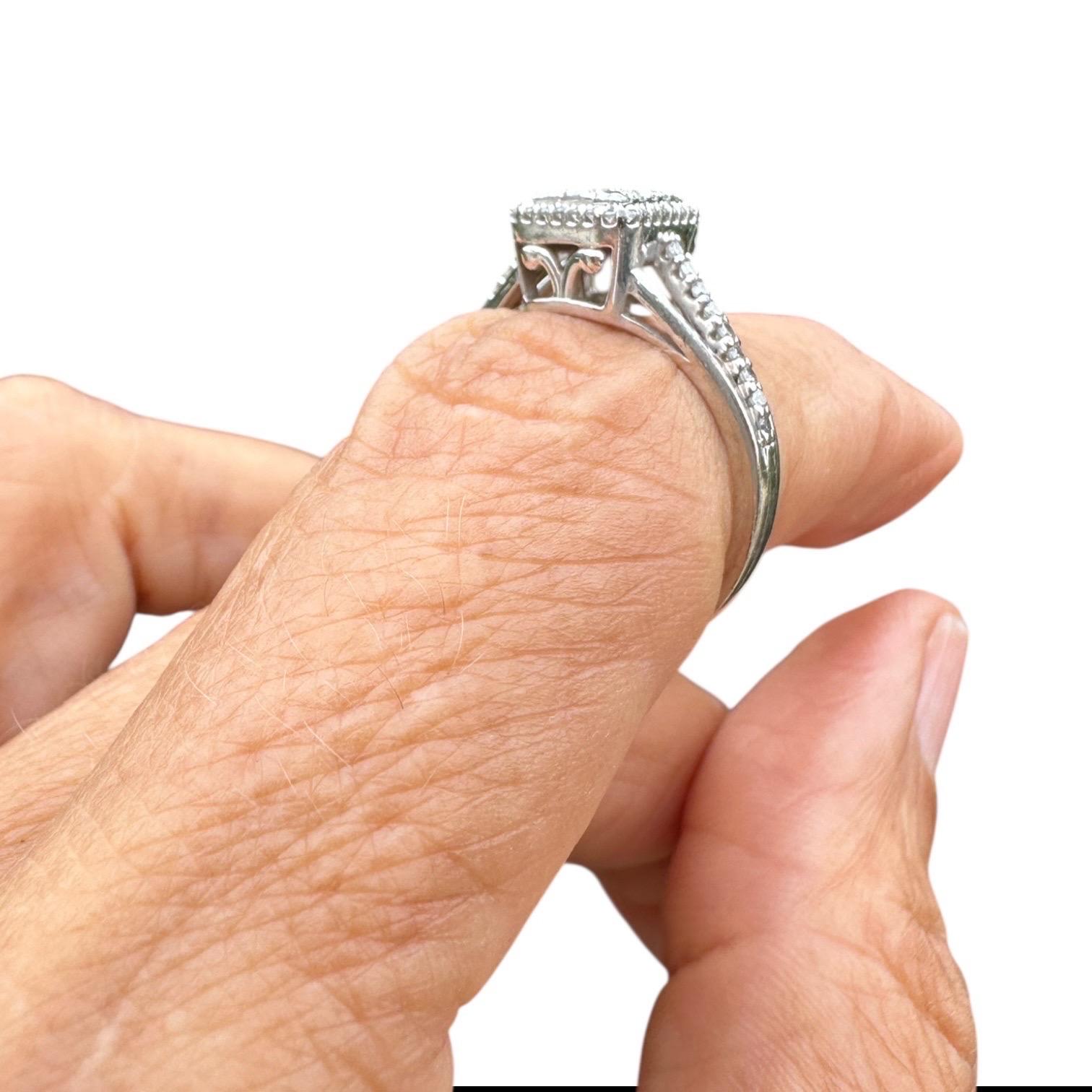 14 karat 1.00 carat diamond halo ring white gold (Rundschliff) im Angebot