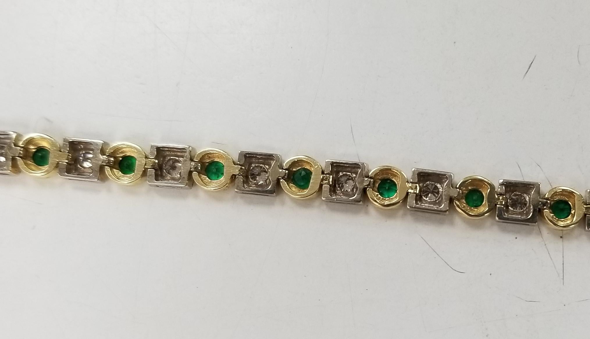 Contemporary 14 Karat 2-Tone Gold Emerald and Diamond Bracelet For Sale