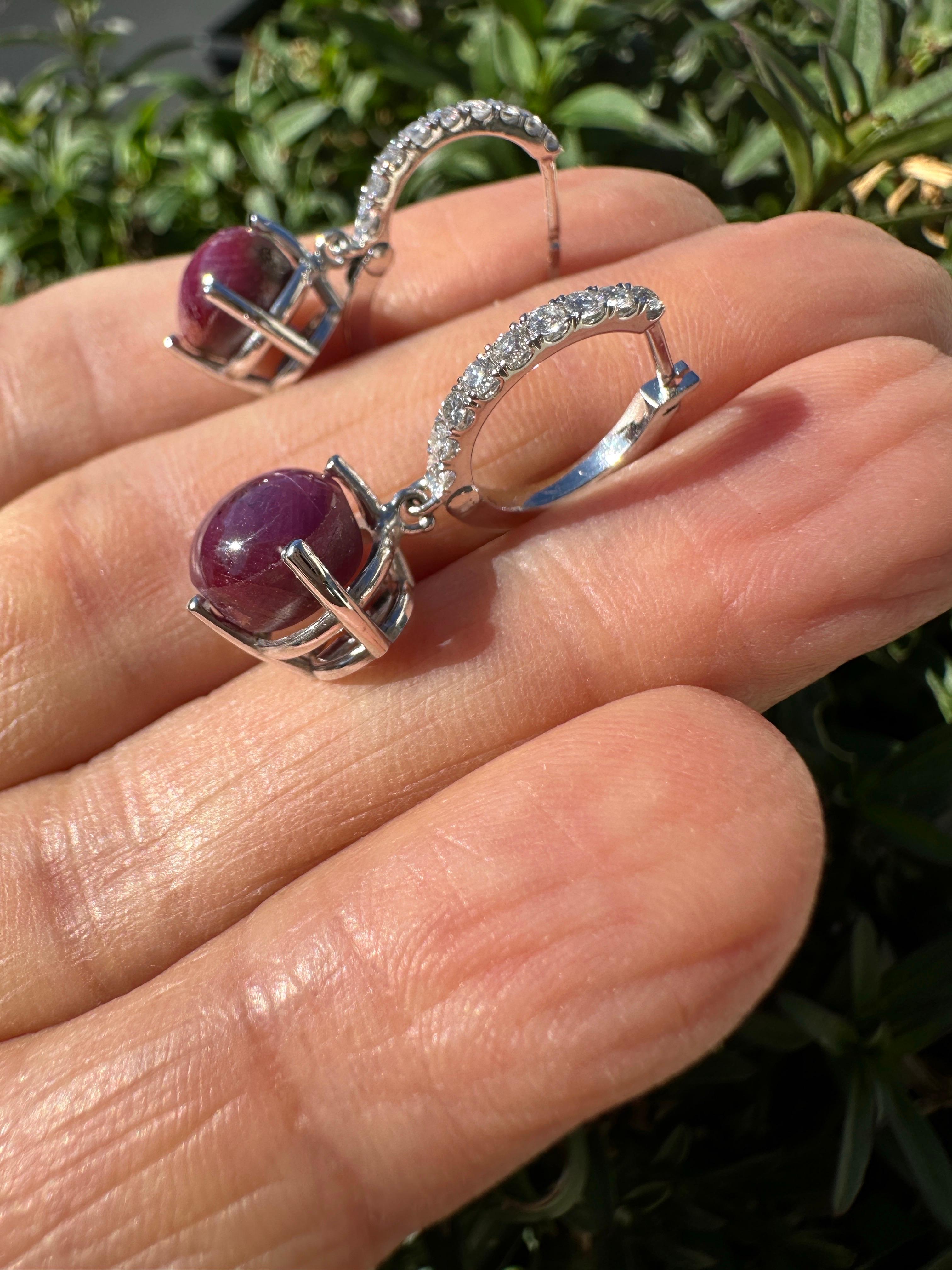 Orecchini di diamanti a leva con stella di rubino da 5 carati in 14 carati in vendita 5