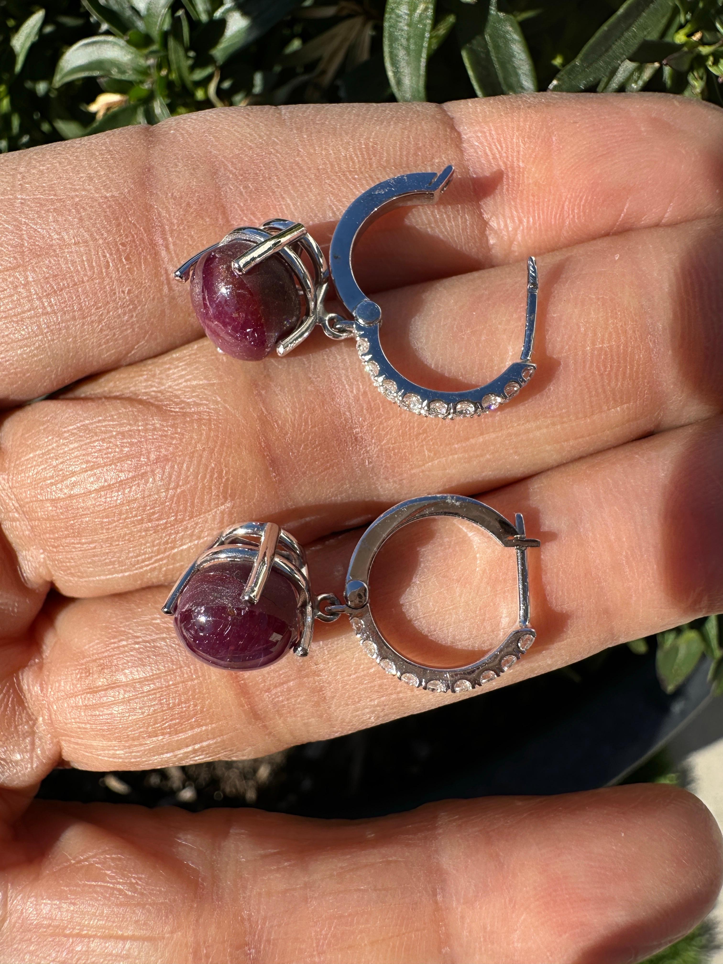 Orecchini di diamanti a leva con stella di rubino da 5 carati in 14 carati in vendita 2