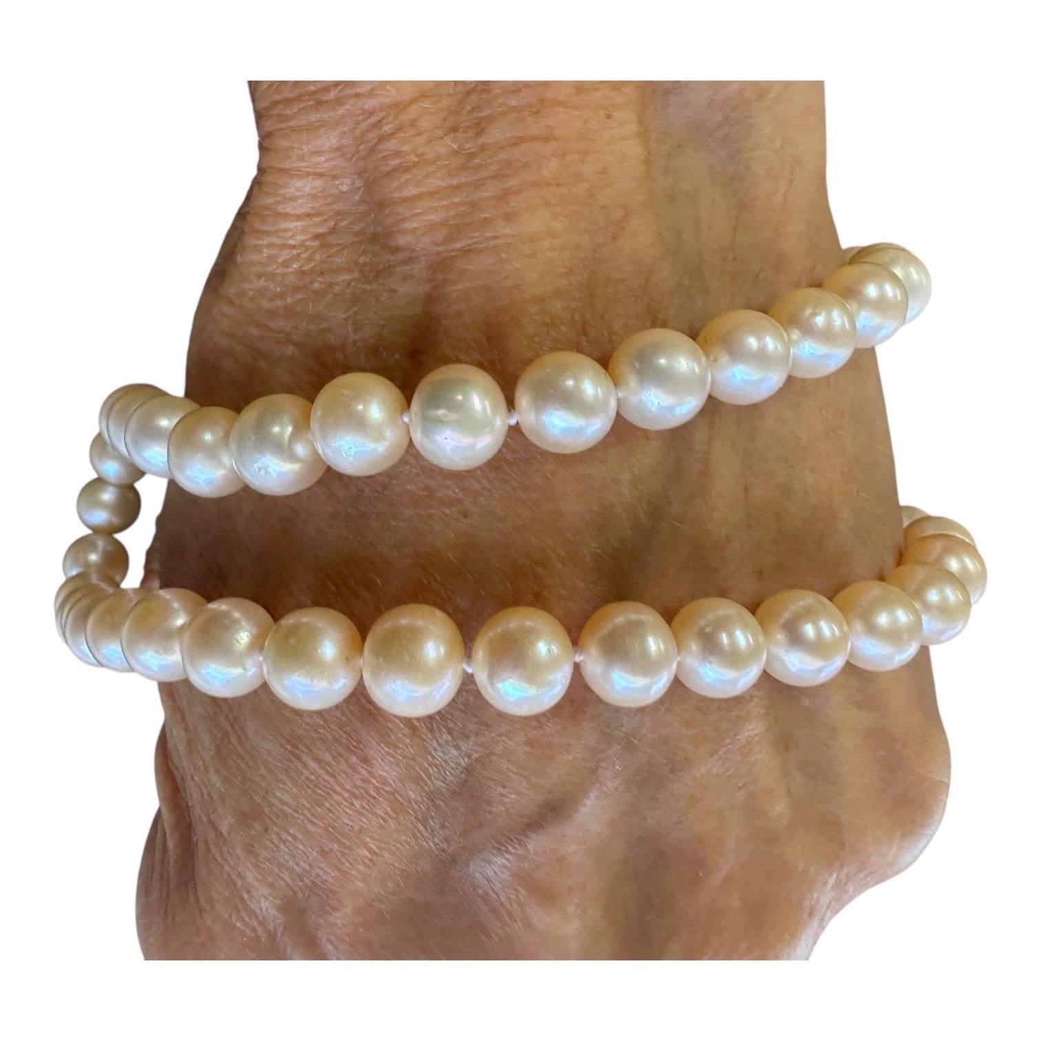 14 carats 8 1/2 mm perles de culture, 18 pouces strand Unisexe en vente