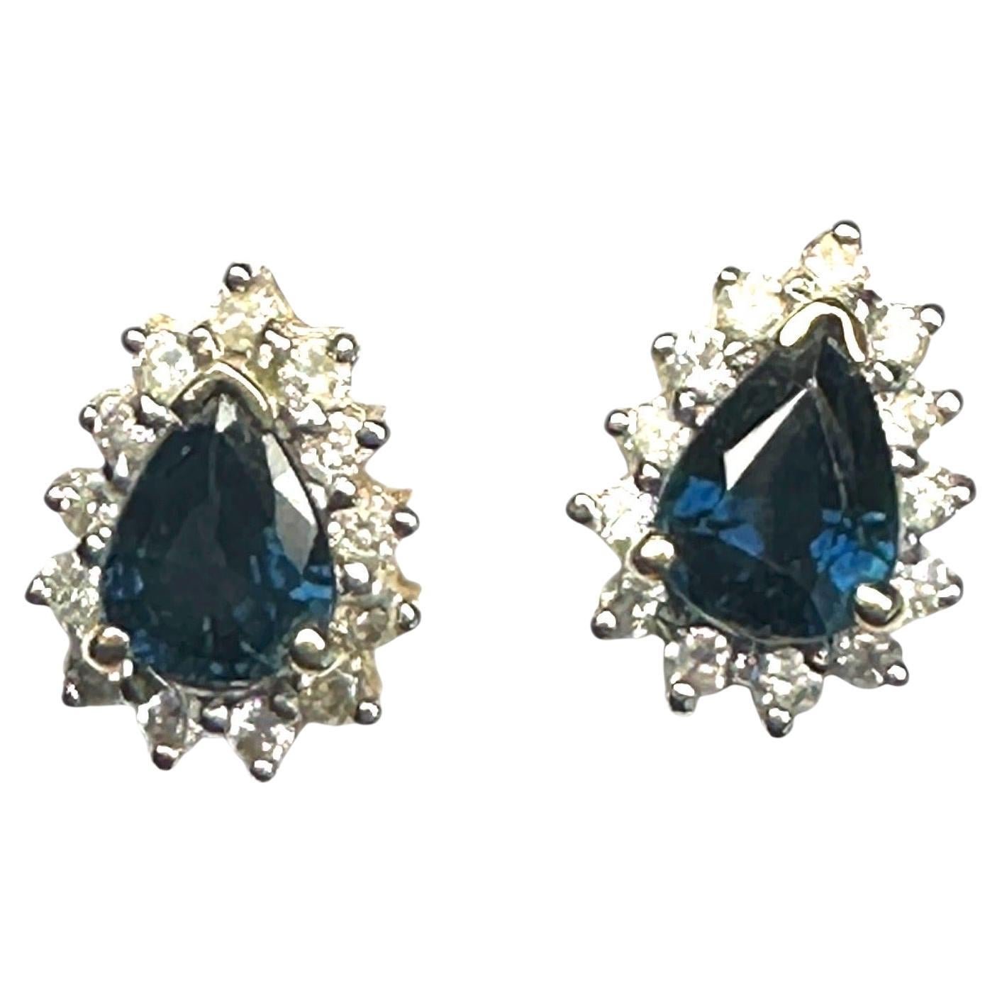 14 Karat .85 Carat Sapphire Pear-Shaped Halo Diamond Stud, Earrings en vente