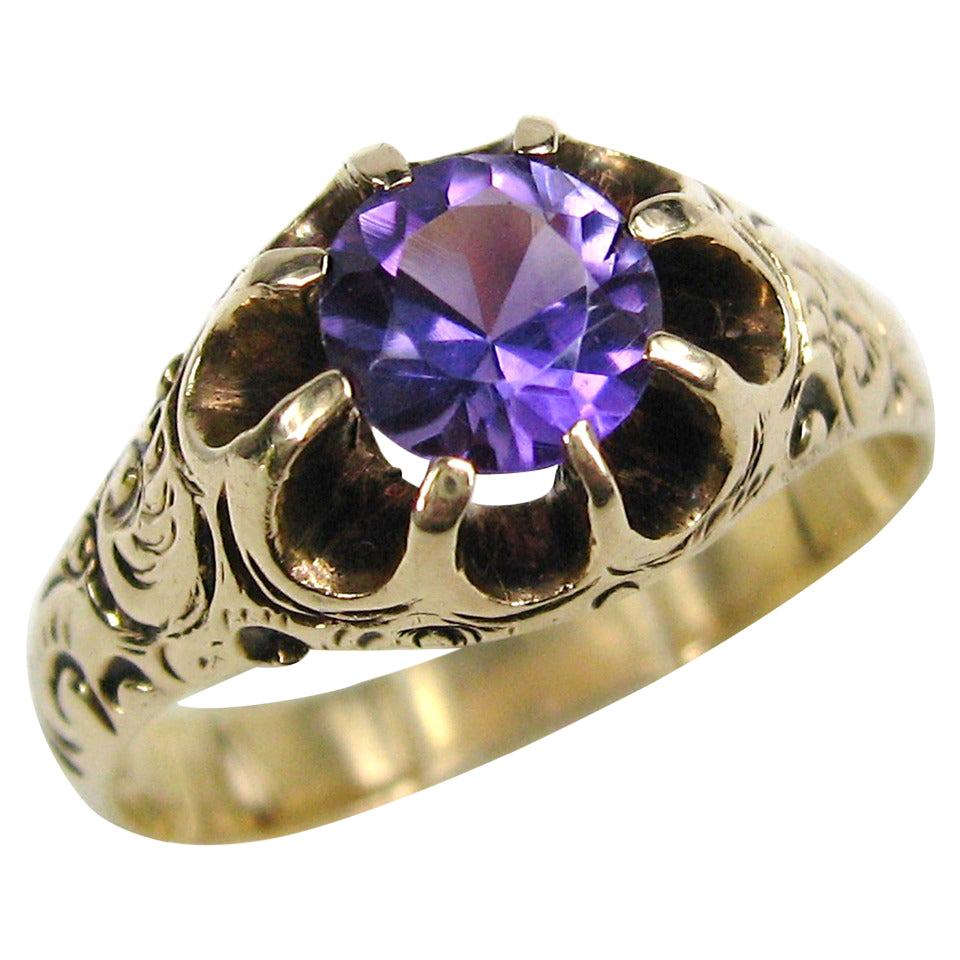 14 Karat Amethyst Gold Ring Unisex Victorian Claw Set For Sale