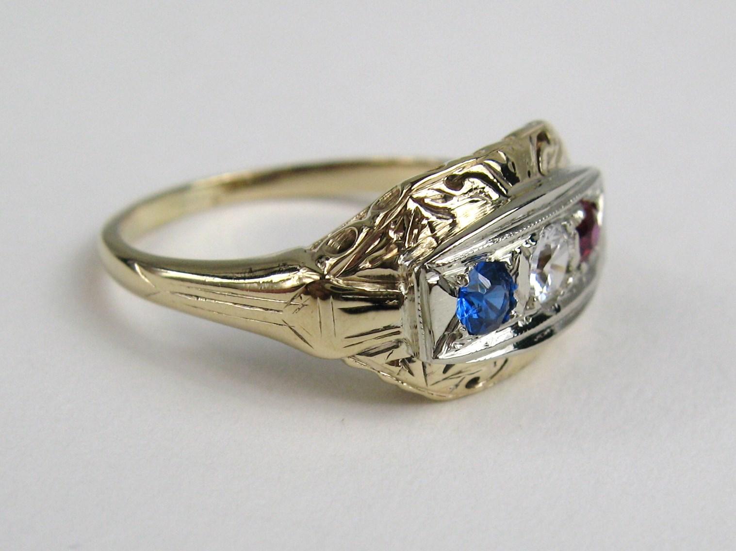 14 Karat Art Deco Ring Red, White and Blue, 1920s In Good Condition For Sale In Wallkill, NY