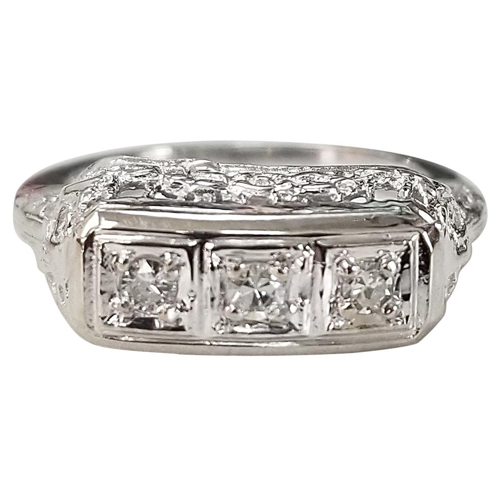 14 Karat Art Deco Style 3-Stone Diamond Filigree Ring For Sale