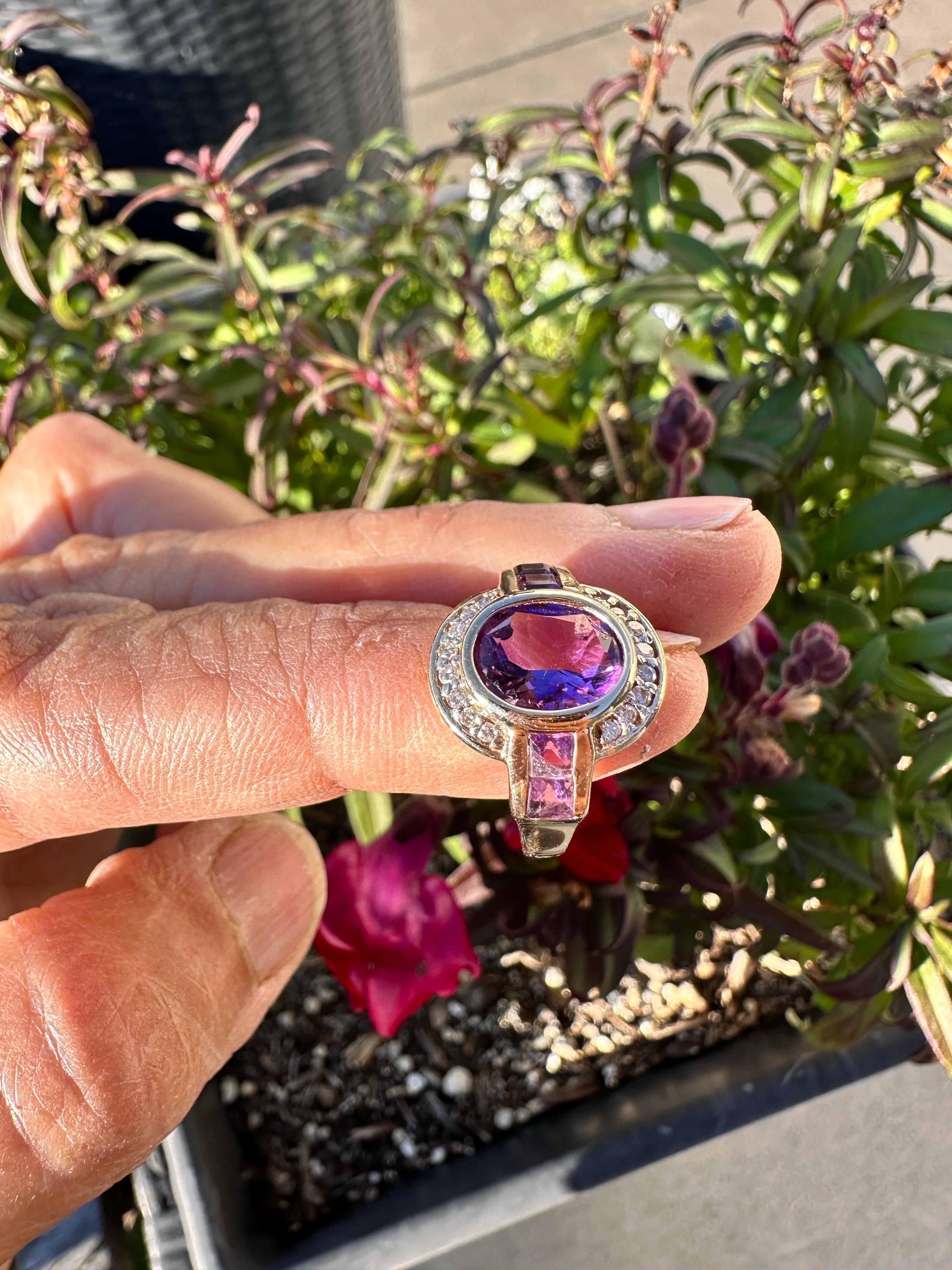 Anello aureolato con ametista in stile art déco 14 carati in vendita 2