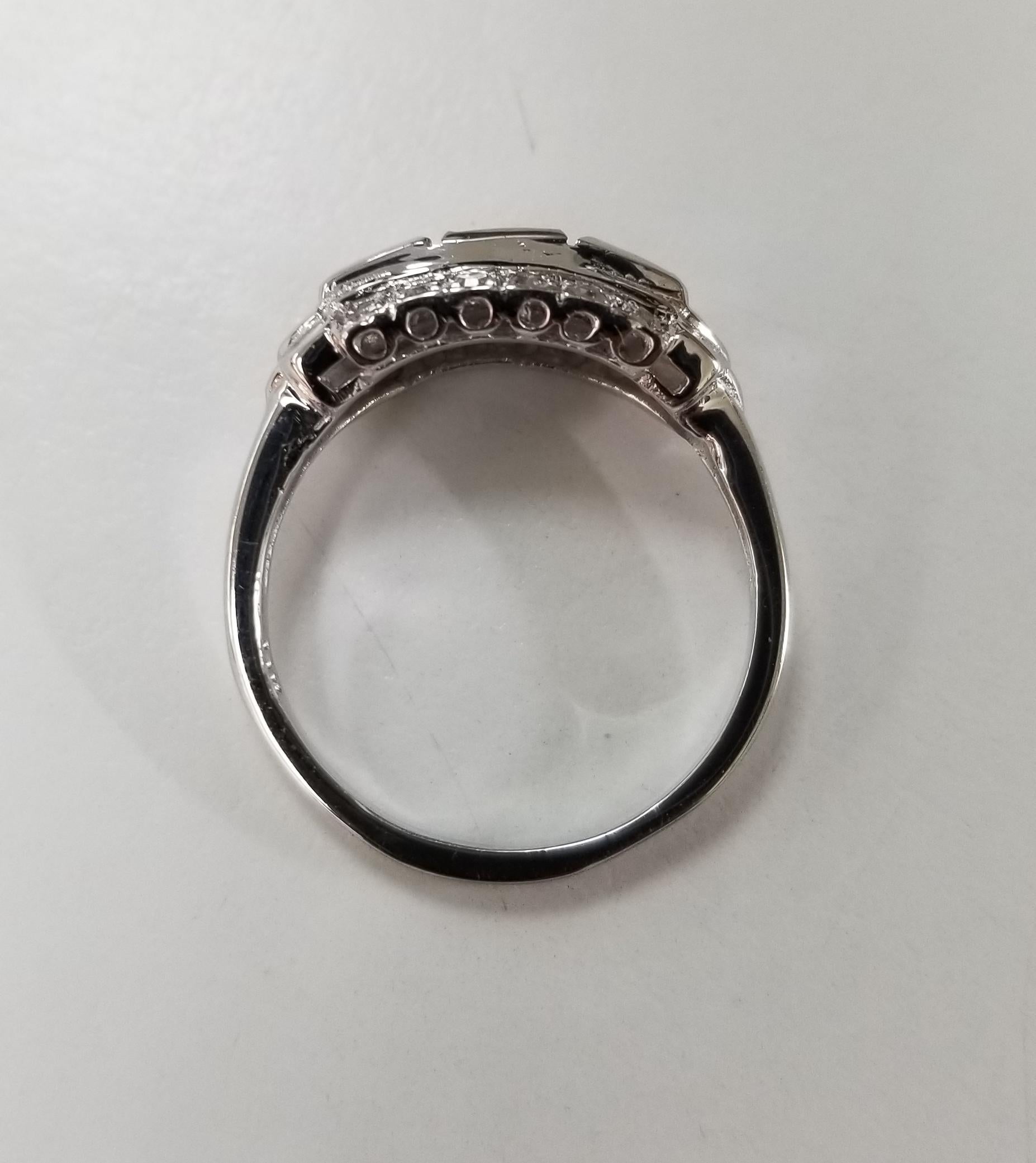 14 Karat Art Deco Style Diamond Filigree Ring with 3 Princess Cut Diamonds For Sale 1
