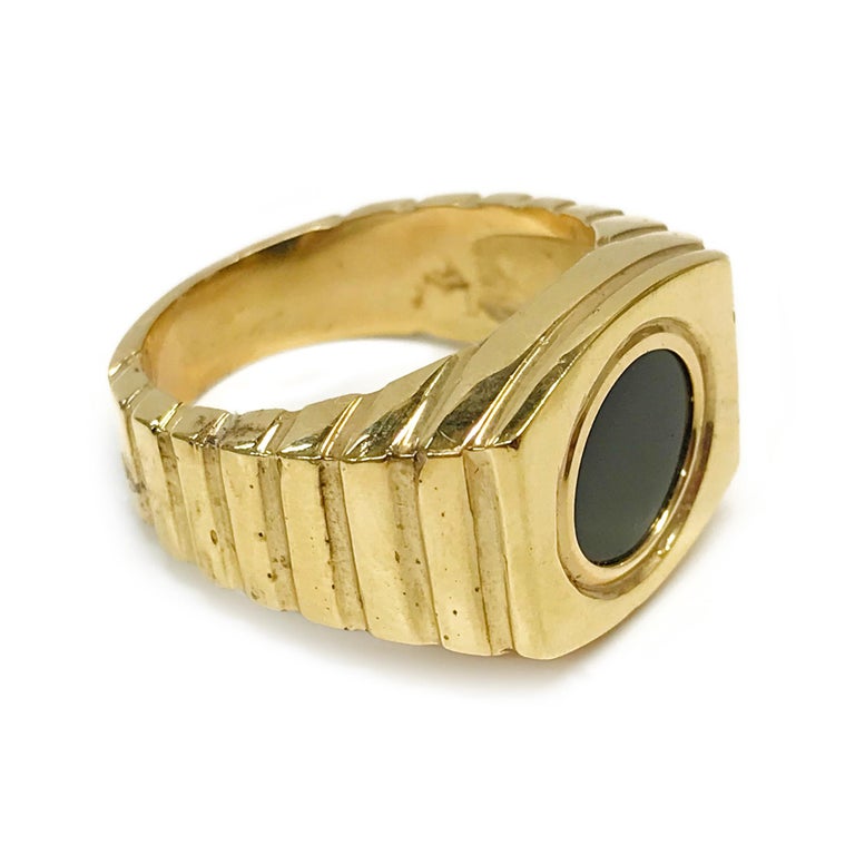 Cabochon 14 Karat Black Onyx Ring For Sale