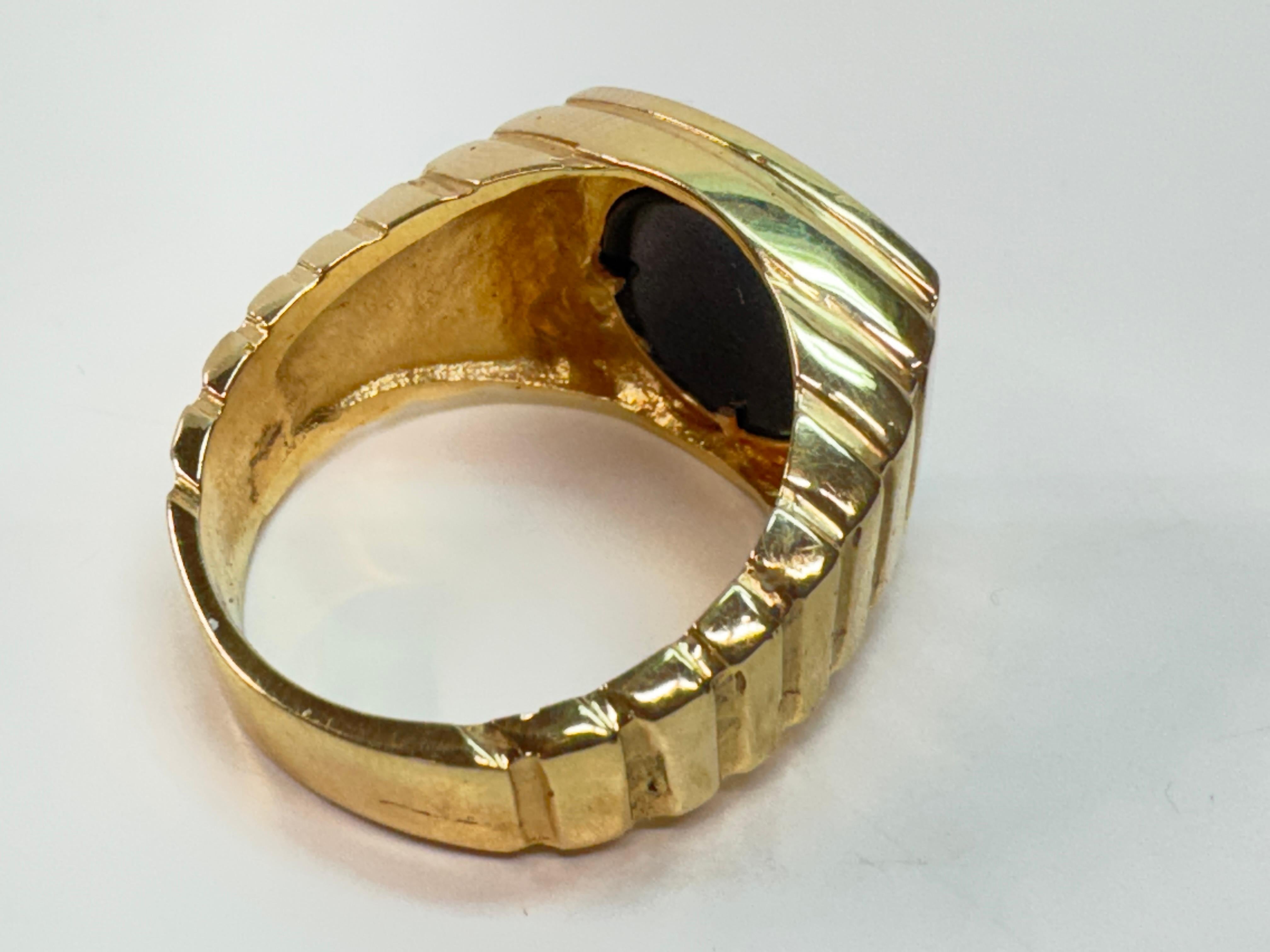 Retro 14 Karat Black Onyx Ring For Sale