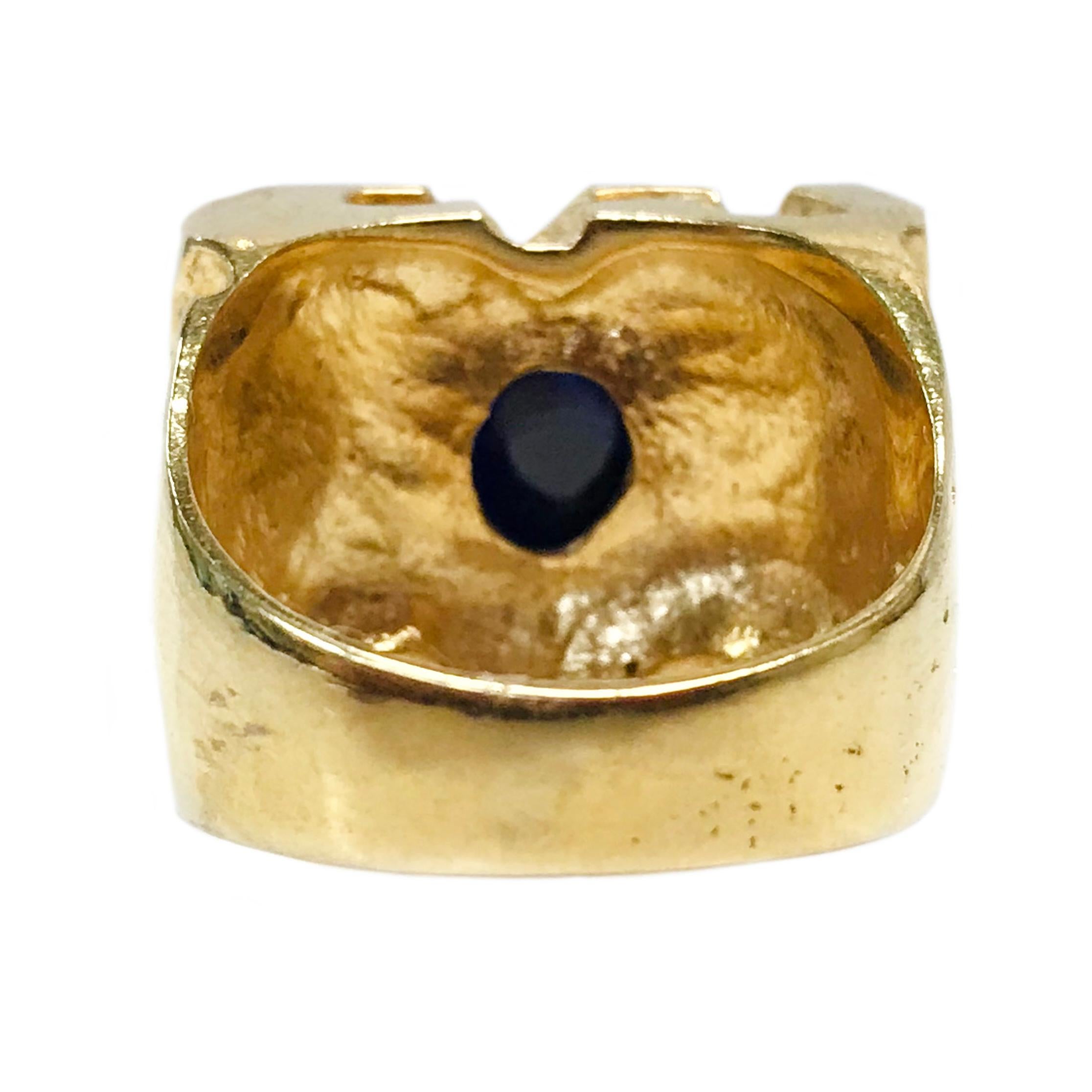 Cabochon Yellow Gold Blue Sapphire Nugget Ring For Sale