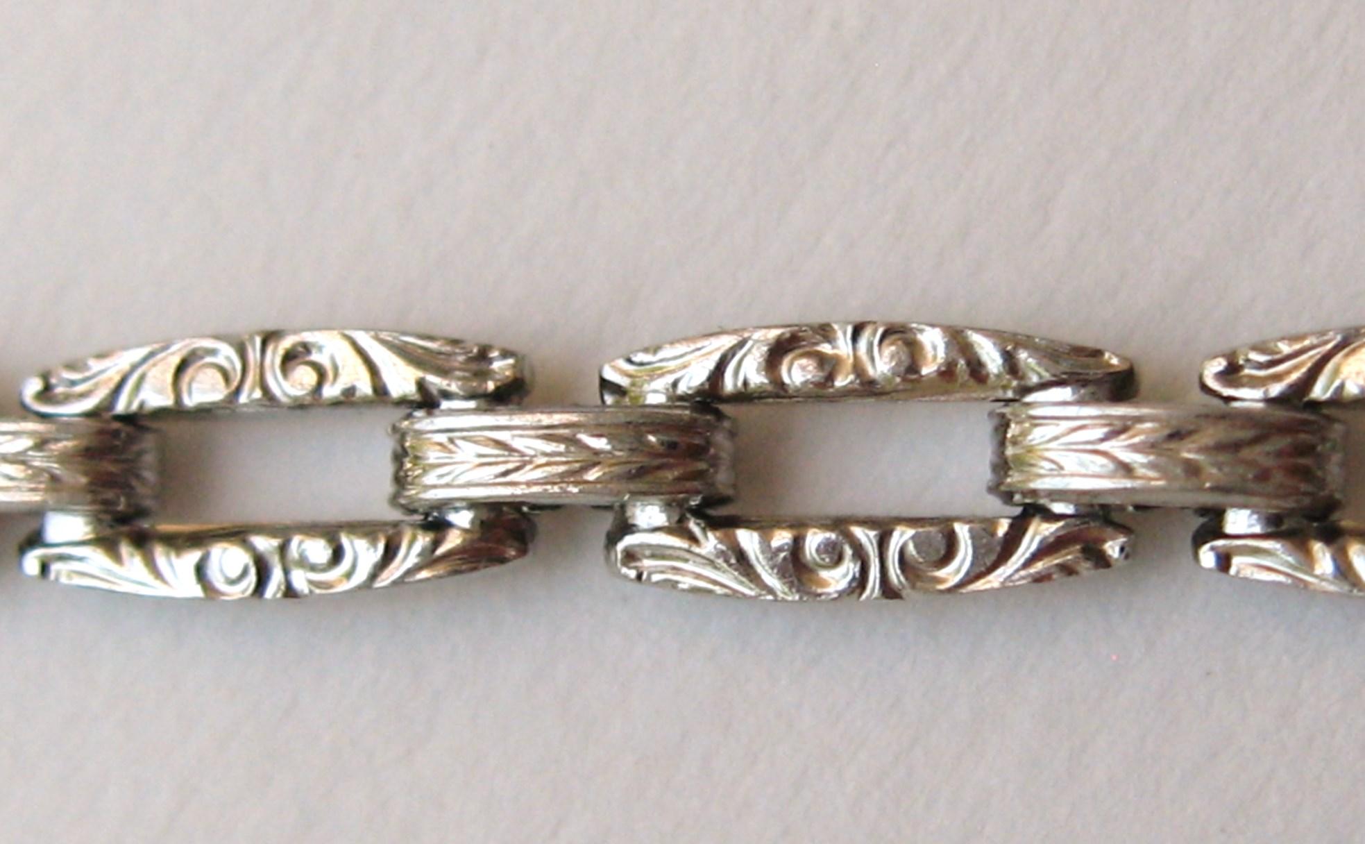 14 Karat 14 Karat Kampferglas Anhänger Halskette Diamant Emaille Aquamarin Tropfen Art Deco im Zustand „Gut“ im Angebot in Wallkill, NY