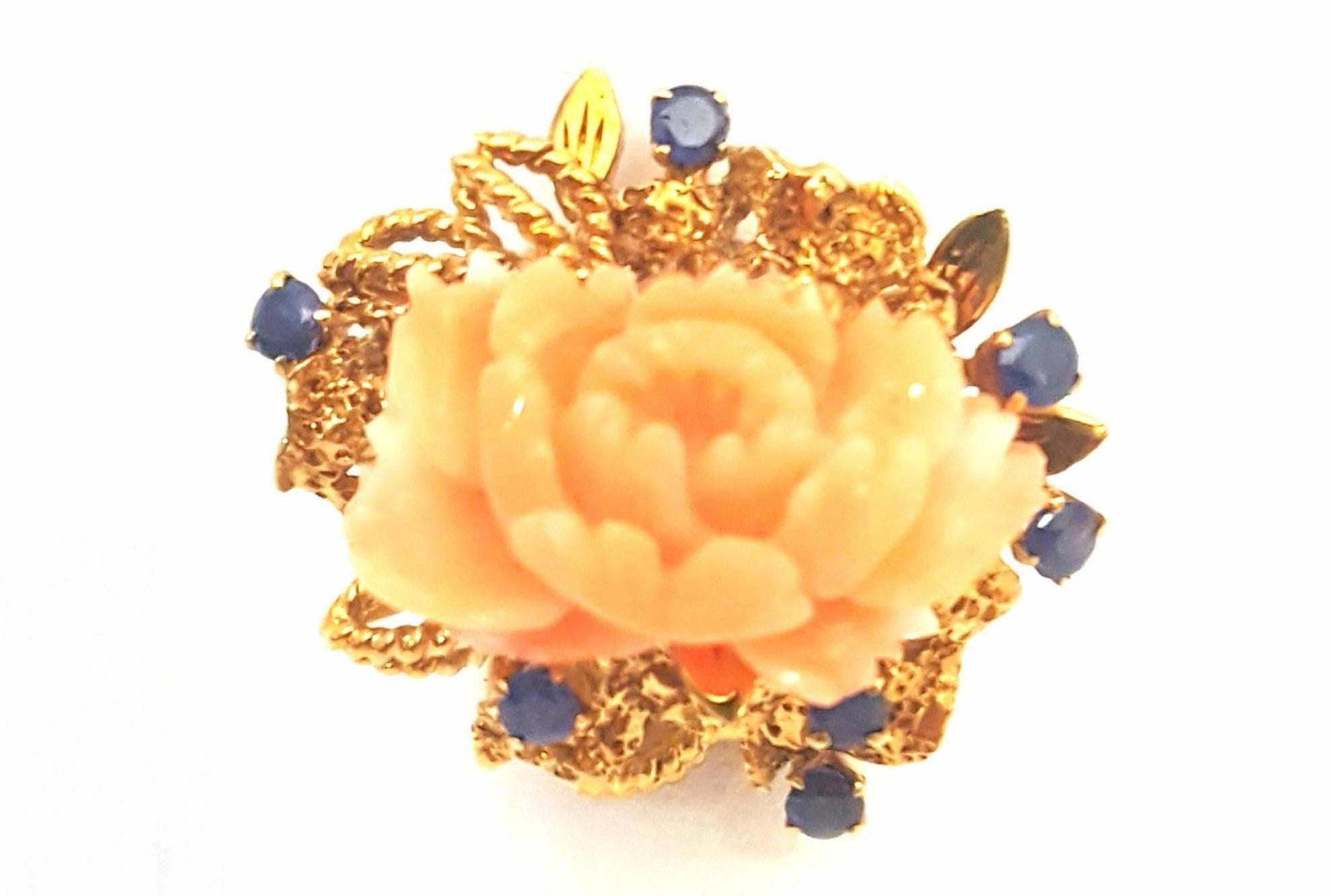 Artisan 14 Karat Carved Coral Flower, Blue Sapphires Ring For Sale