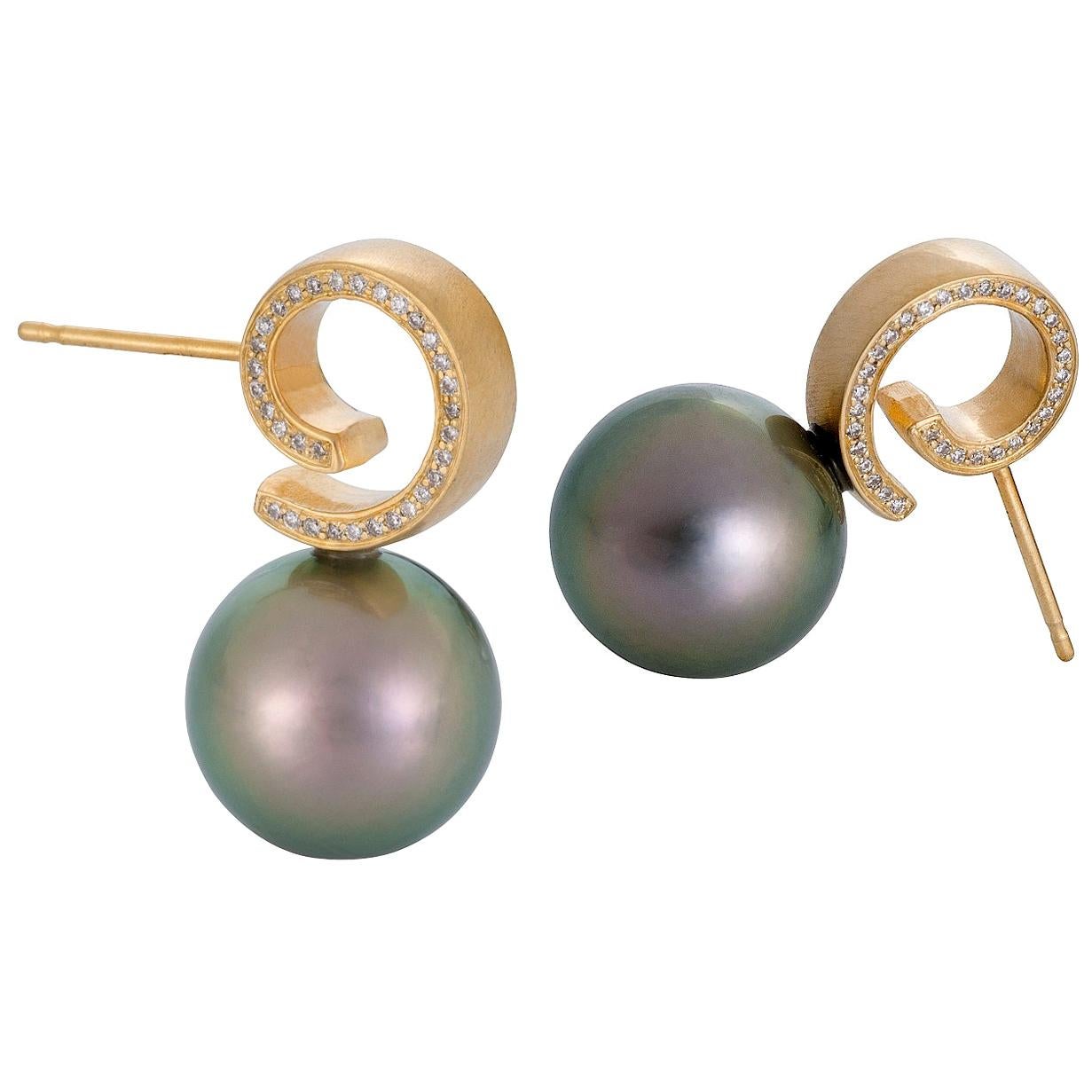 14 Karat Cirrus Spiral Post Earring with Tahitian Pearl For Sale