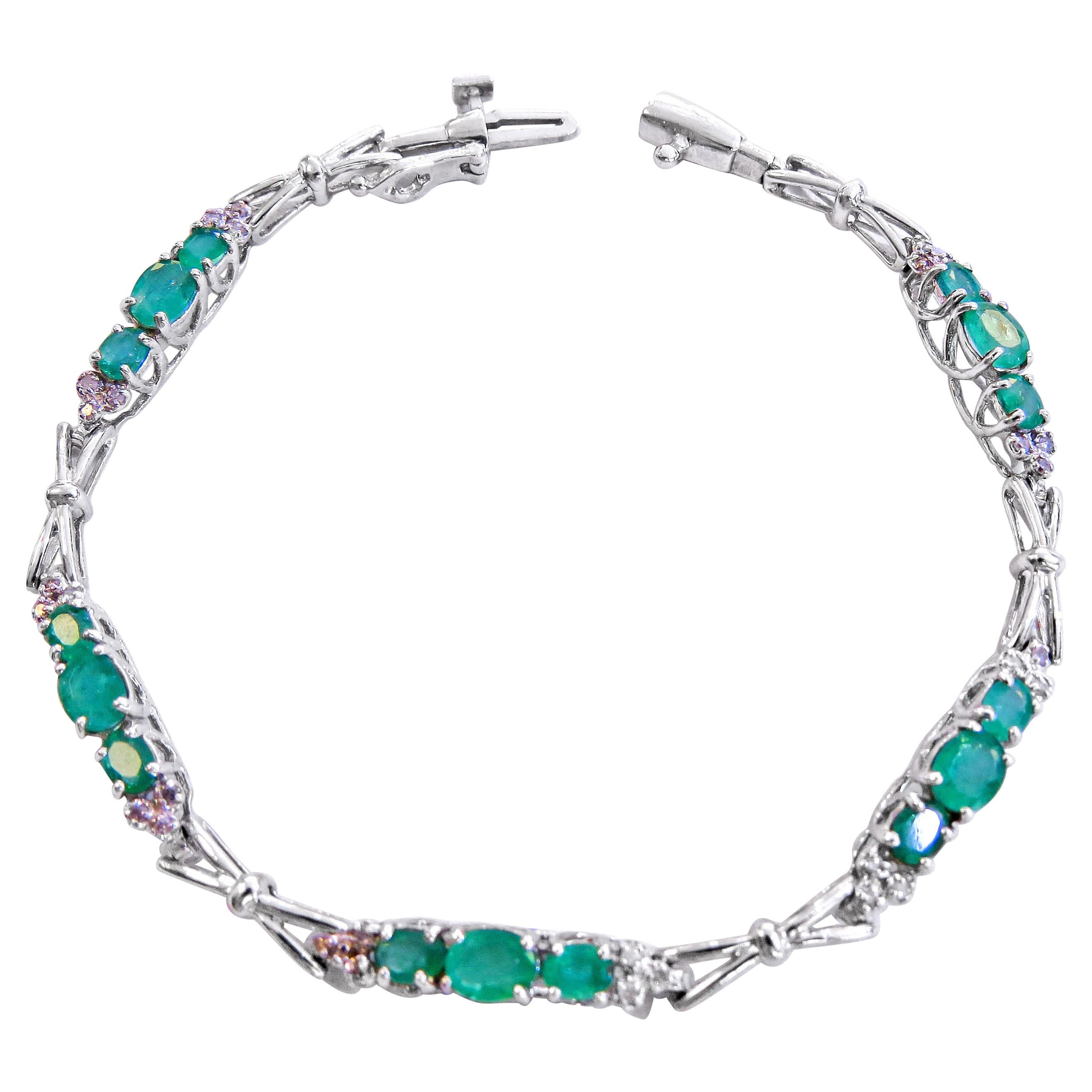 14 Karat Diamond and Emerald Ladies Bracelet For Sale