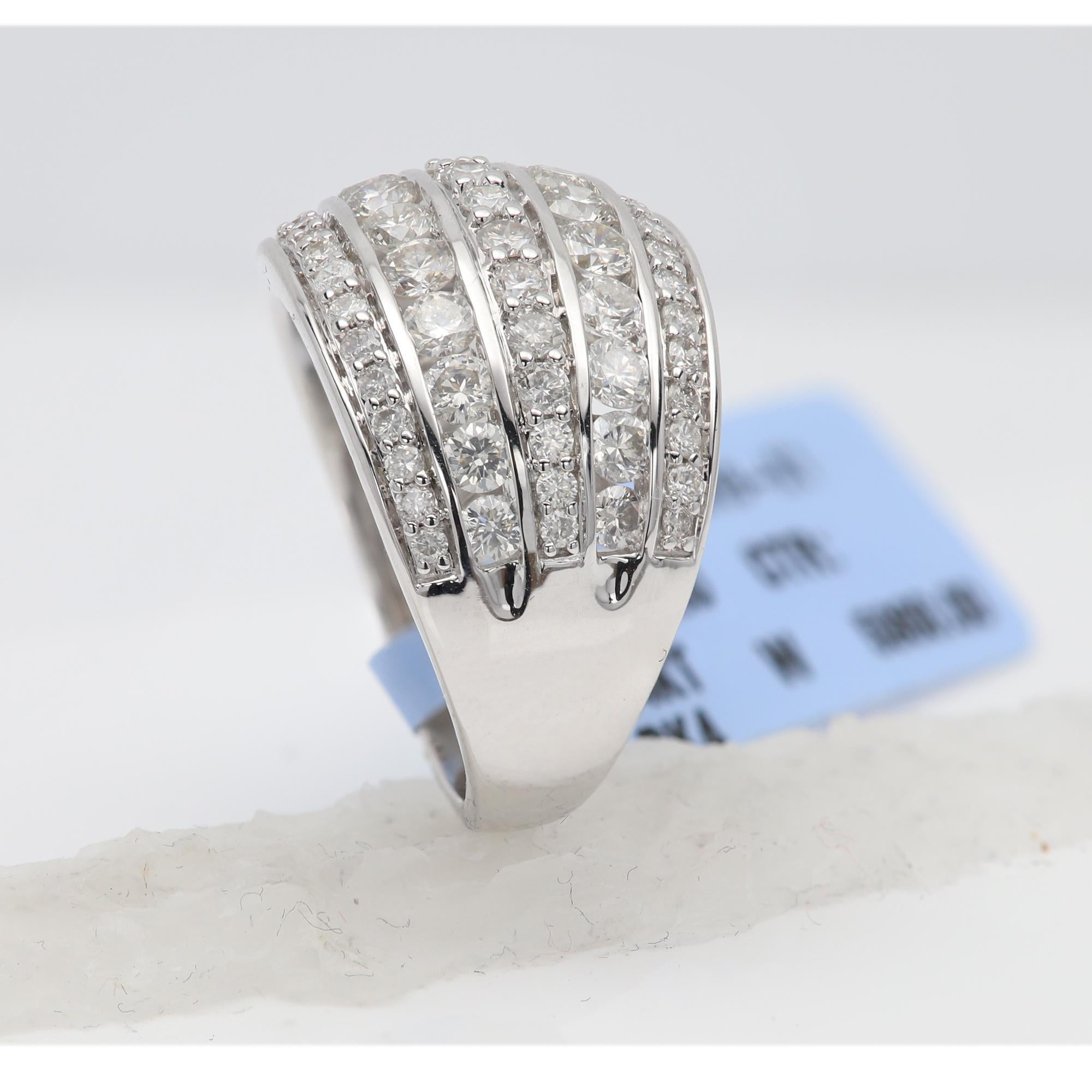 Anillo con banda de diamantes de 14 quilates Aniversario Regalo Corte redondo en venta