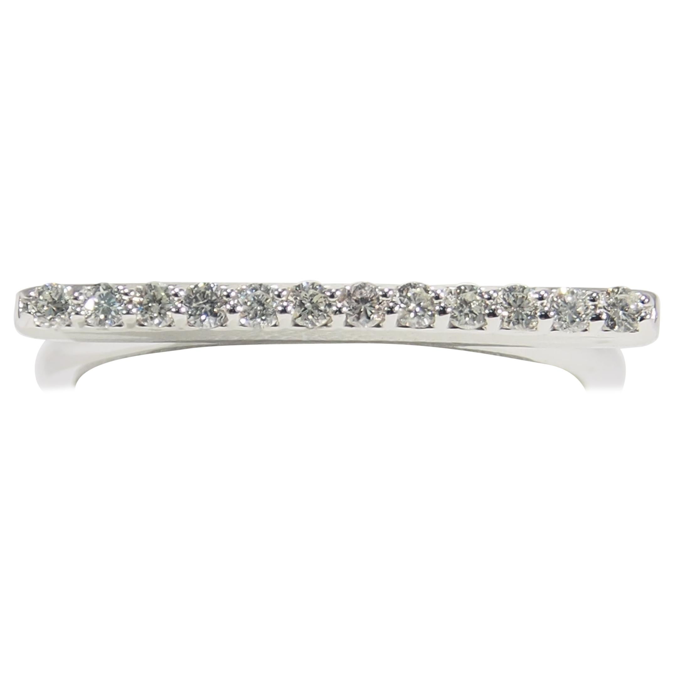 14 Karat Diamond Bar Ring White Gold 0.20 Carat For Sale