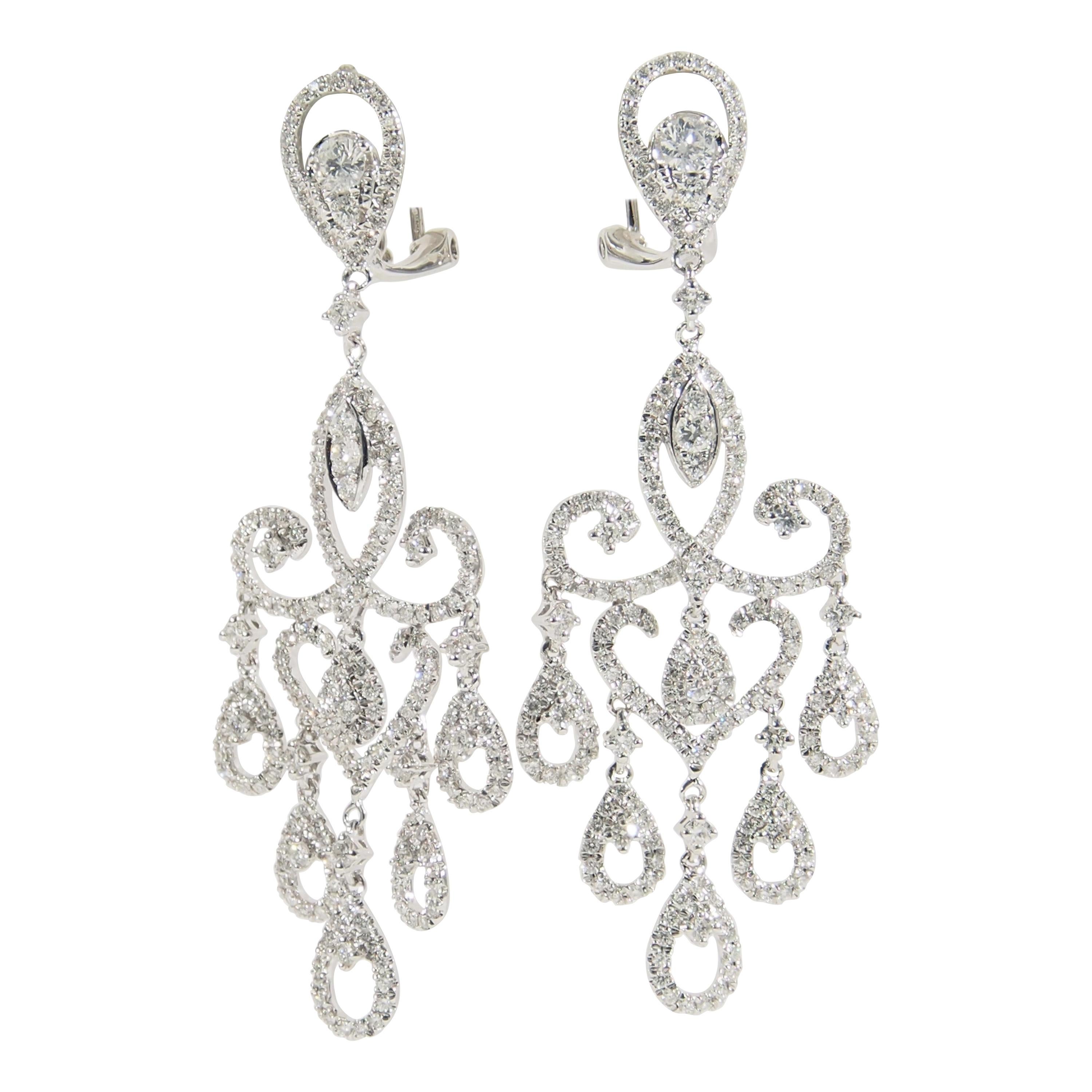 Diamond Chandelier Earrings White Gold 14 Karat 5.46 Carat For Sale at