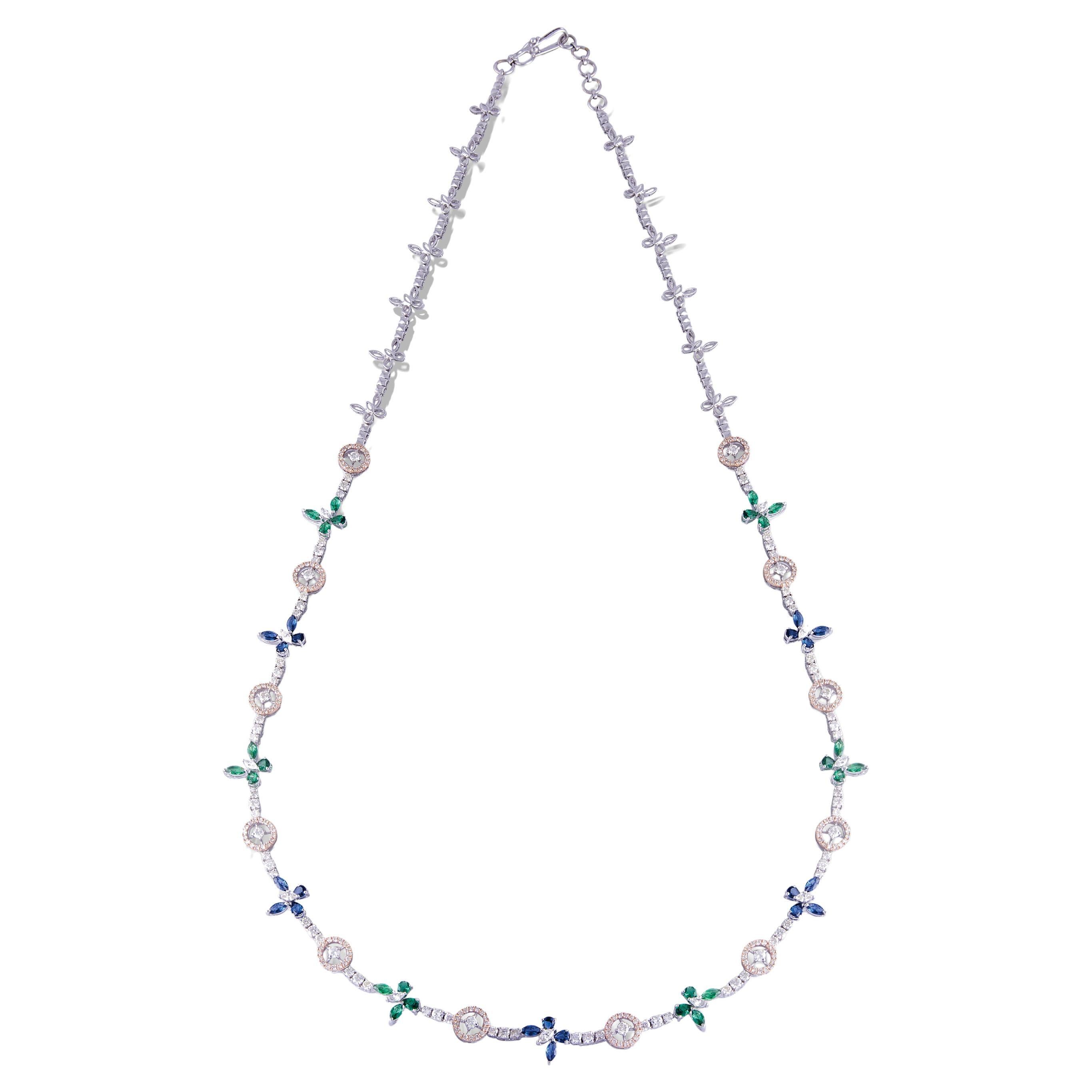 Long collier à chaîne en émeraudes, saphirs bleus et diamants blancs 14 carats