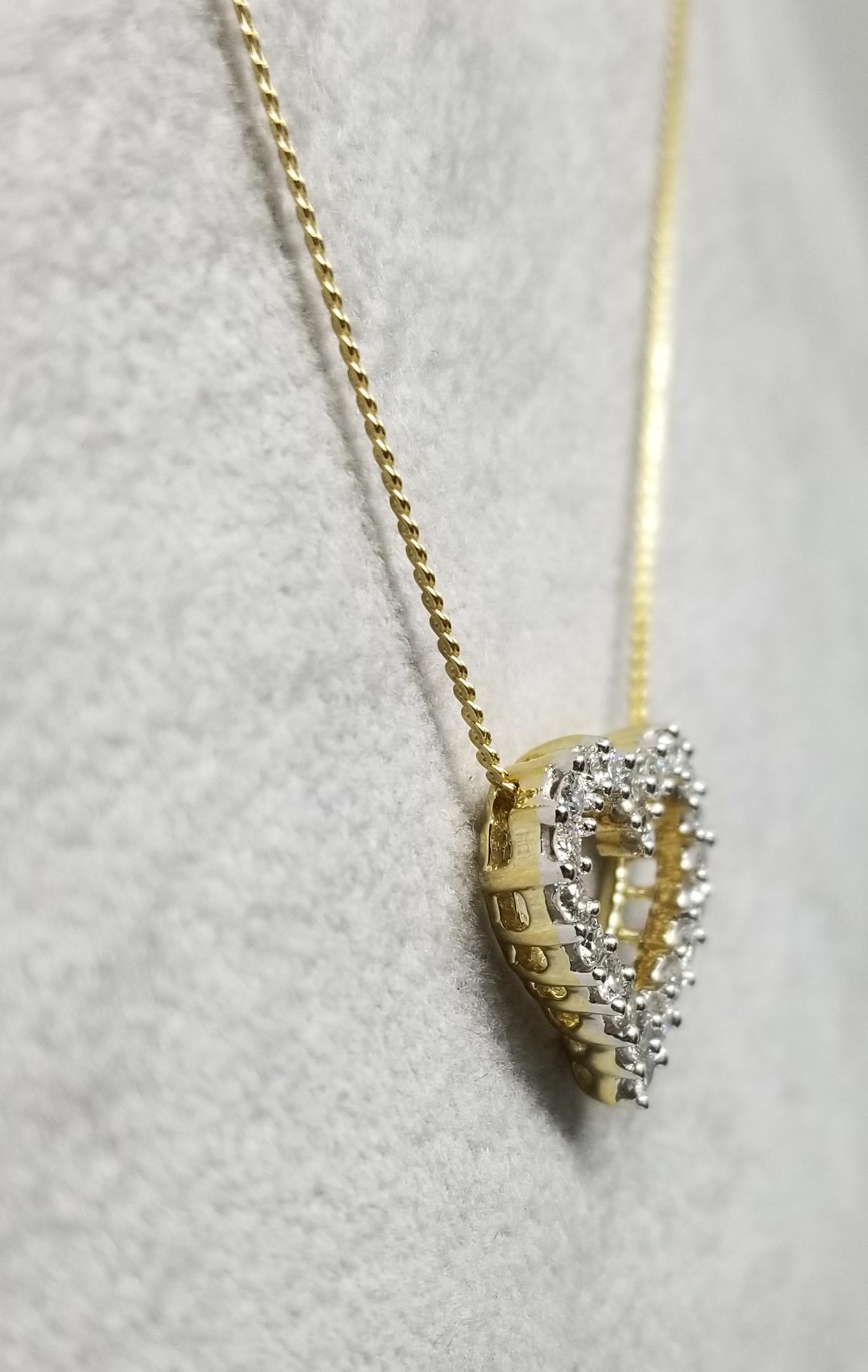 Contemporary 14 Karat Diamond Heart Necklace For Sale