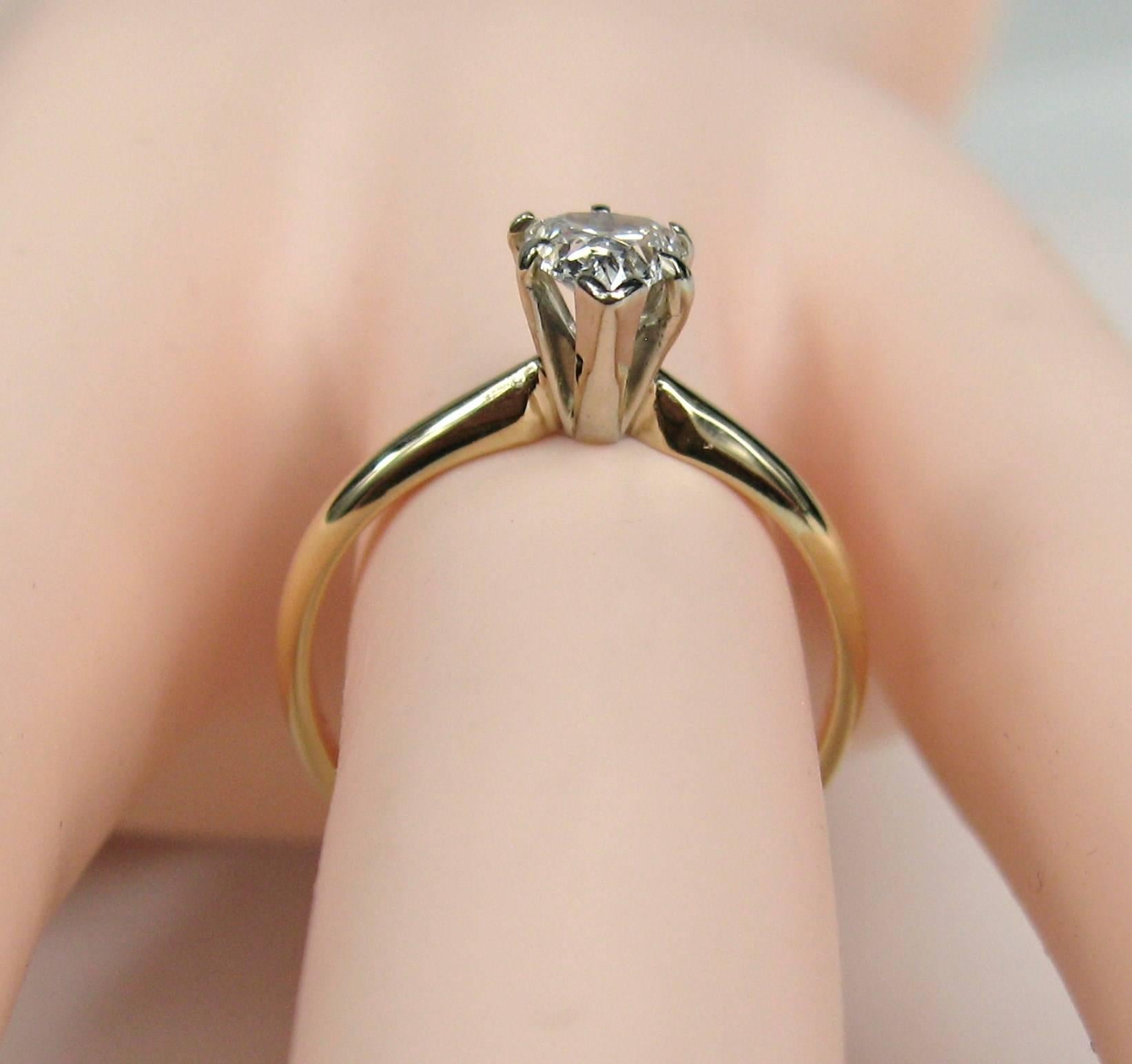 14 Karat Diamant-Verlobungsring in Birnenform mit Diamanten (Tropfenschliff) im Angebot